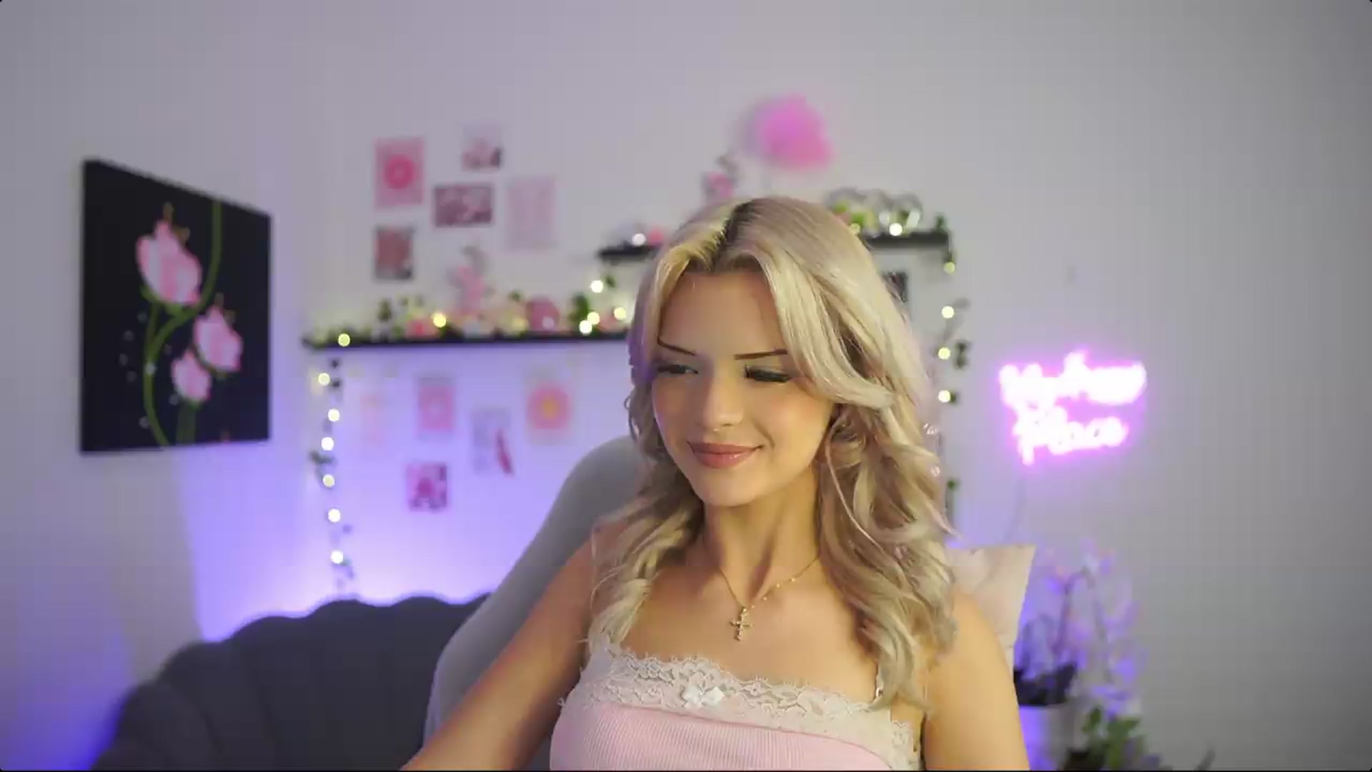 Gallery image thumbnail from Barbie_Bree's myfreecams stream on, 09/13/2026, 19:30 image 9 of 20