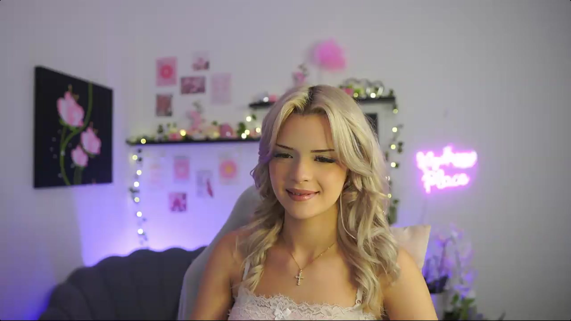 Gallery image thumbnail from Barbie_Bree's myfreecams stream on, 09/13/2026, 19:30 image 14 of 20