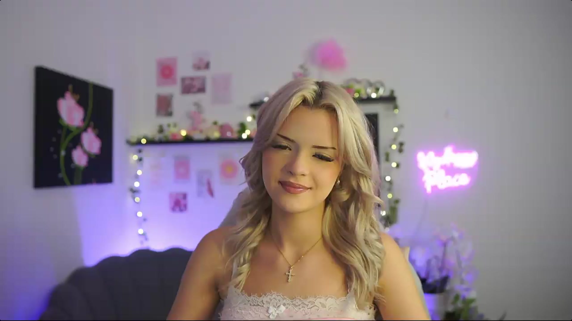 Gallery image thumbnail from Barbie_Bree's myfreecams stream on, 09/13/2026, 19:30 image 3 of 20
