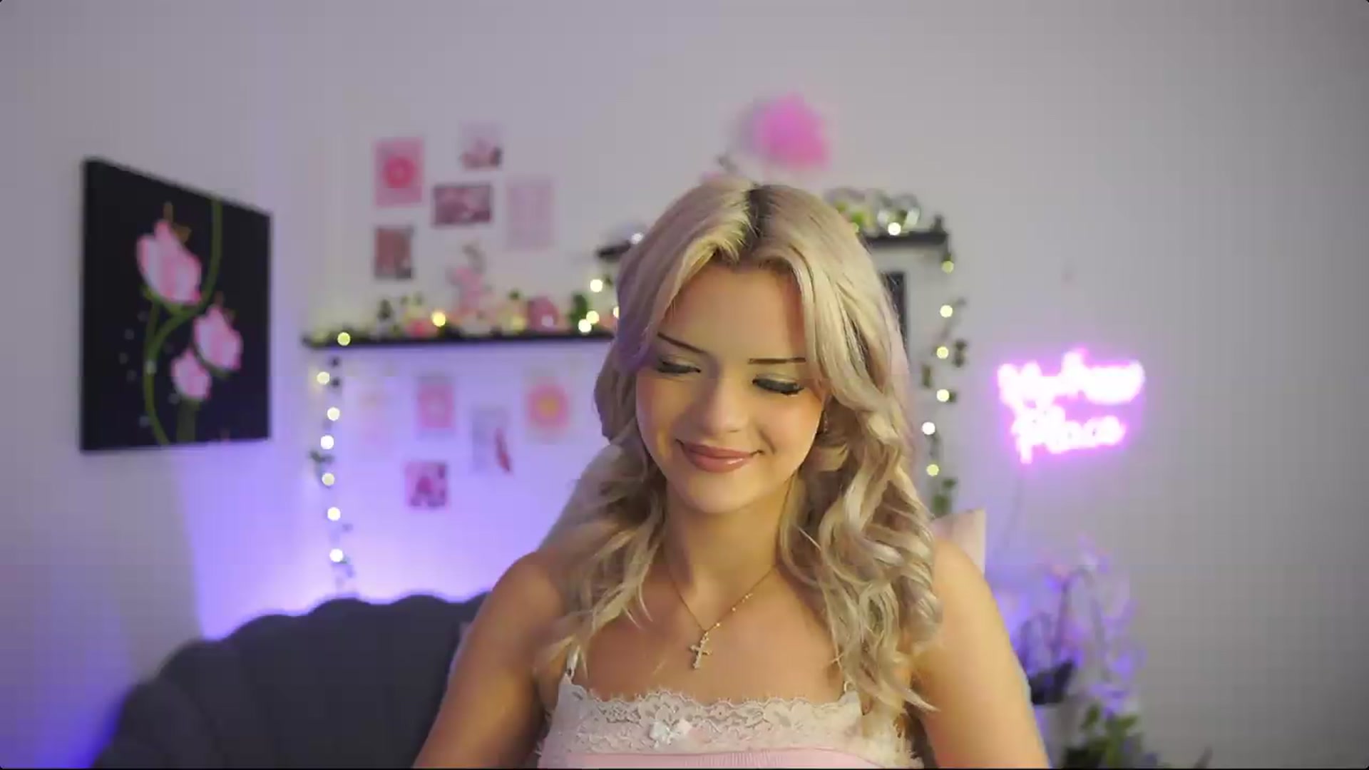 Gallery image thumbnail from Barbie_Bree's myfreecams stream on, 09/13/2026, 19:30 image 19 of 20