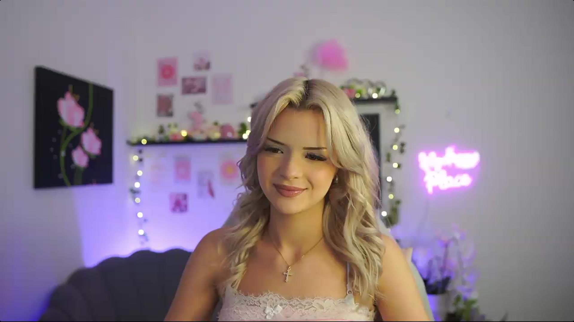 Gallery image thumbnail from Barbie_Bree's myfreecams stream on, 09/13/2026, 19:30 image 1 of 20
