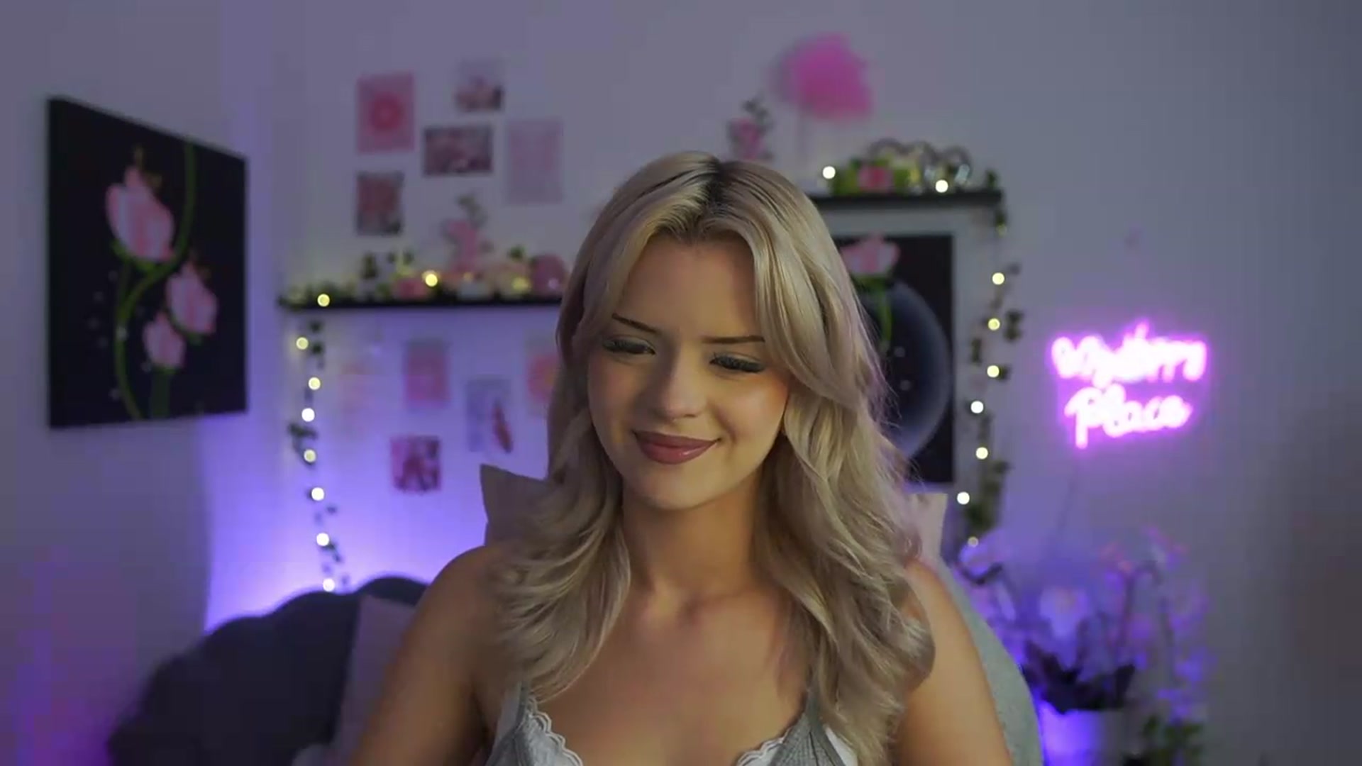 Gallery image thumbnail from Barbie_Bree's myfreecams stream on, 09/15/2026, 15:06 image 19 of 20