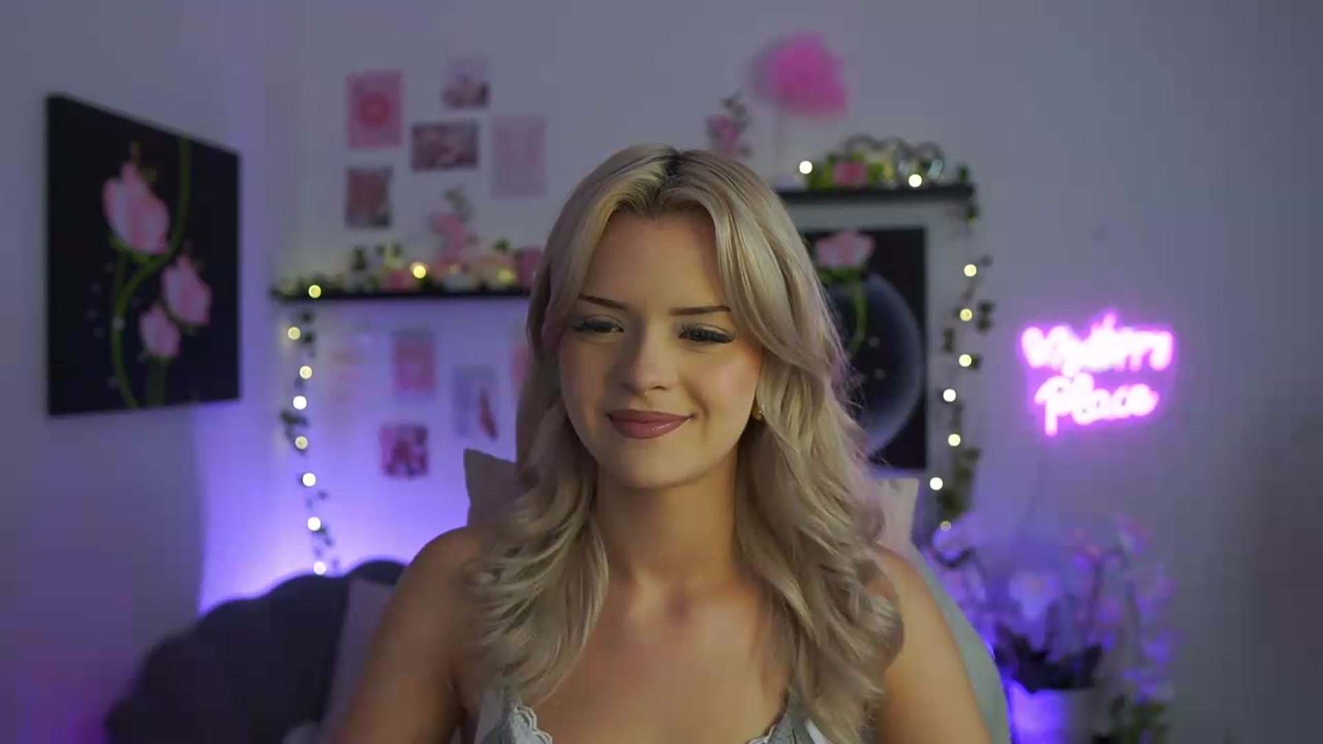 Gallery image thumbnail from Barbie_Bree's myfreecams stream on, 09/15/2026, 15:06 image 16 of 20