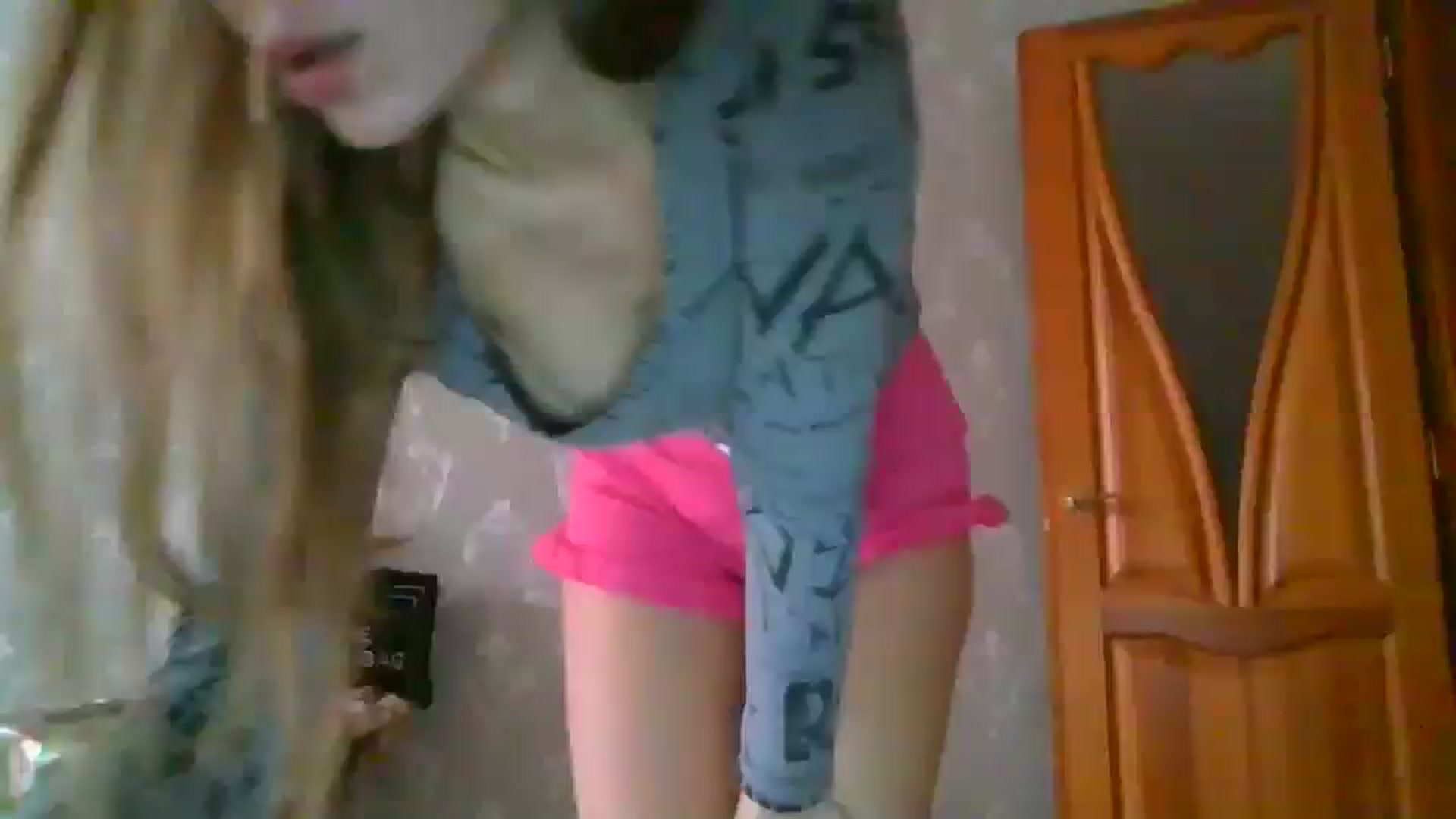 Gallery image thumbnail from Barbie_Giirl_'s myfreecams stream on, 01/03/2025, 11:59 image 7 of 20