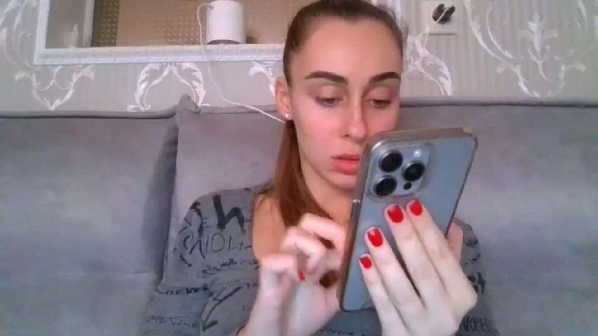 Gallery image thumbnail from Barbie_Giirl_'s myfreecams stream on, 01/18/2025, 12:47 image 5 of 20