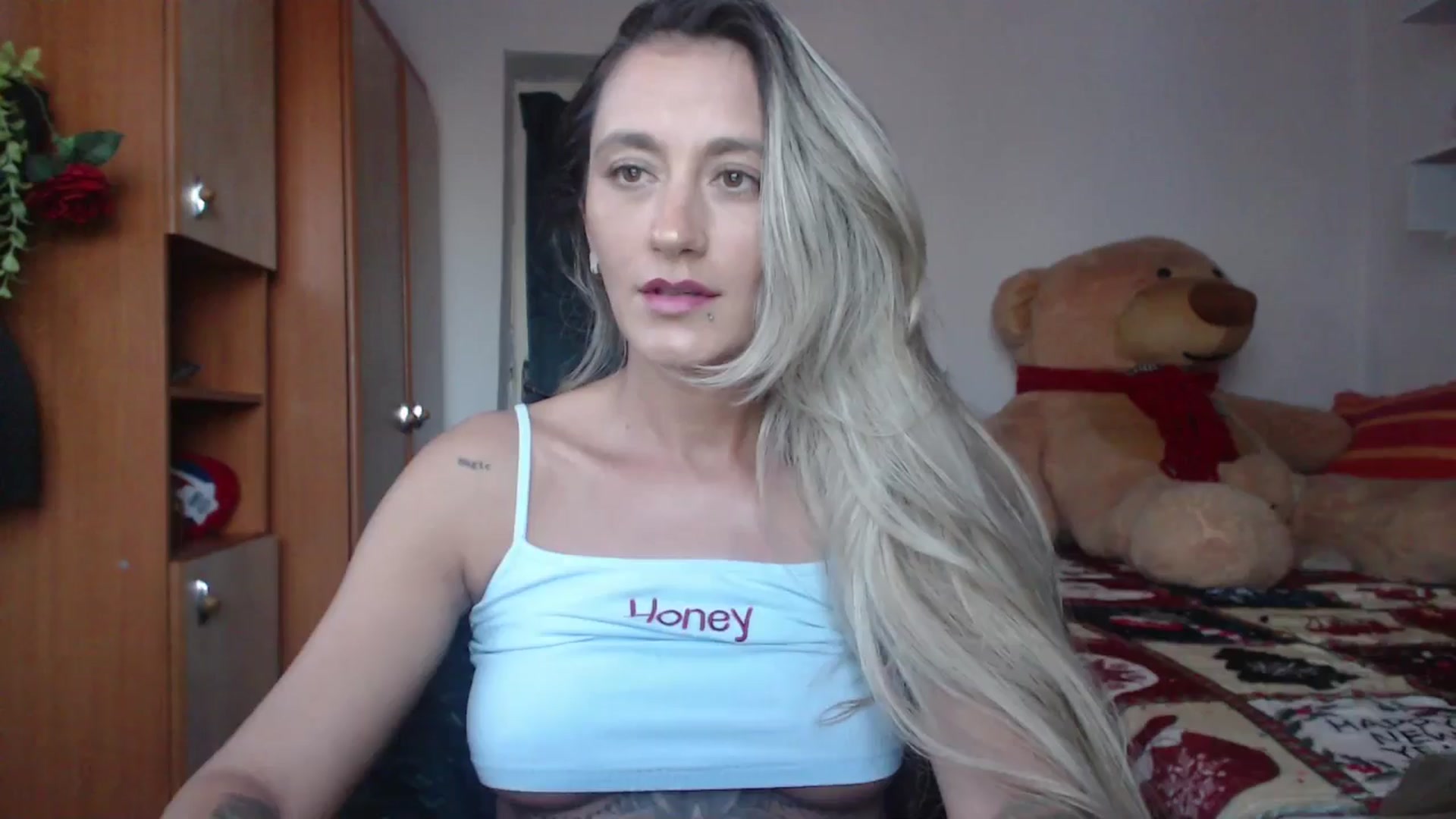 Gallery image thumbnail from Barbie_Girl_'s myfreecams stream on, 12/19/2024, 14:36 image 15 of 20