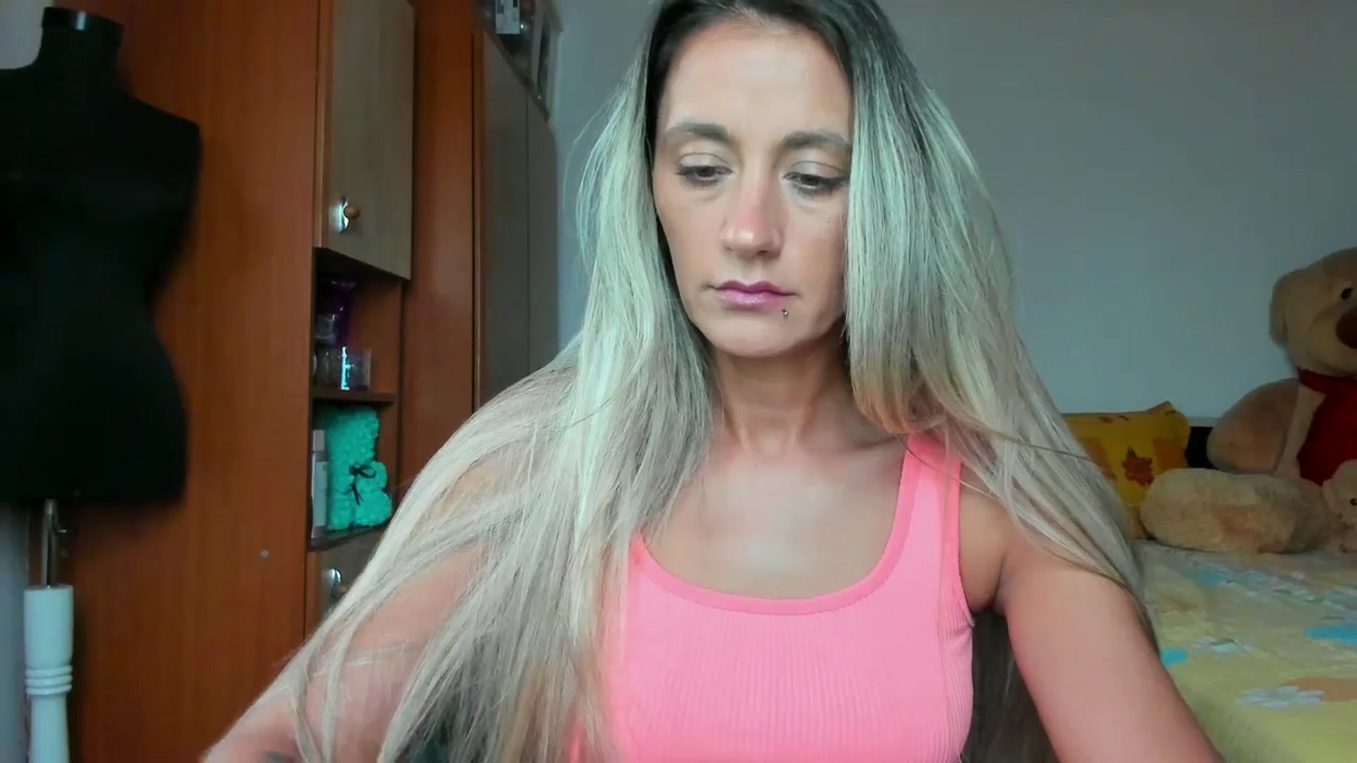 Gallery image thumbnail from Barbie_Girl_'s myfreecams stream on, 03/29/2025, 14:17 image 2 of 20