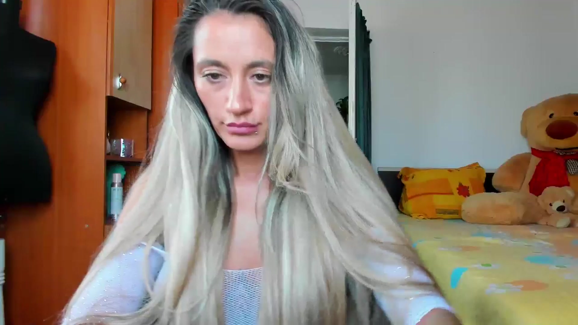 Gallery image thumbnail from Barbie_Girl_'s myfreecams stream on, 04/05/2025, 12:21 image 17 of 20