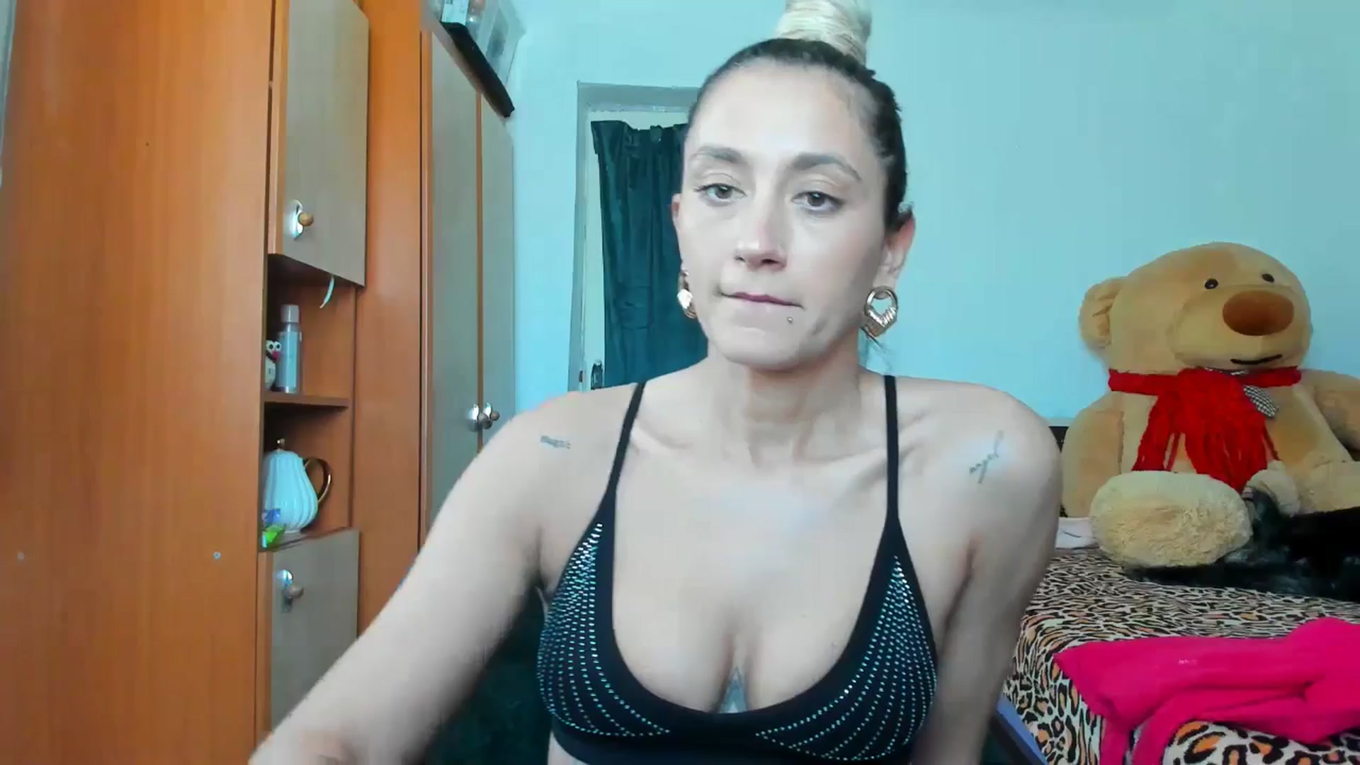 Gallery image thumbnail from Barbie_Girl_'s myfreecams stream on, 04/21/2025, 12:58 image 9 of 20