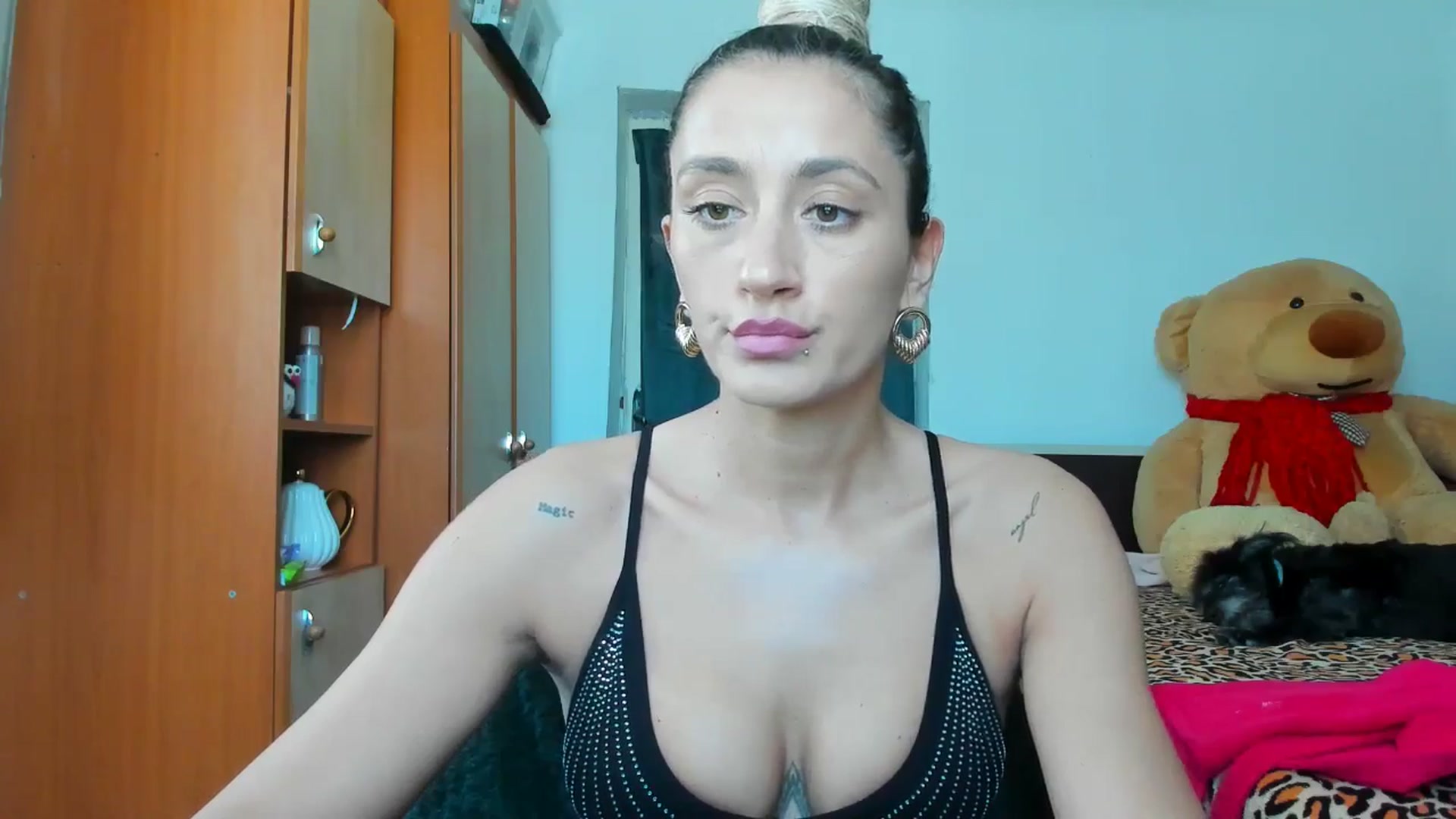 Gallery image thumbnail from Barbie_Girl_'s myfreecams stream on, 04/21/2025, 12:58 image 3 of 20