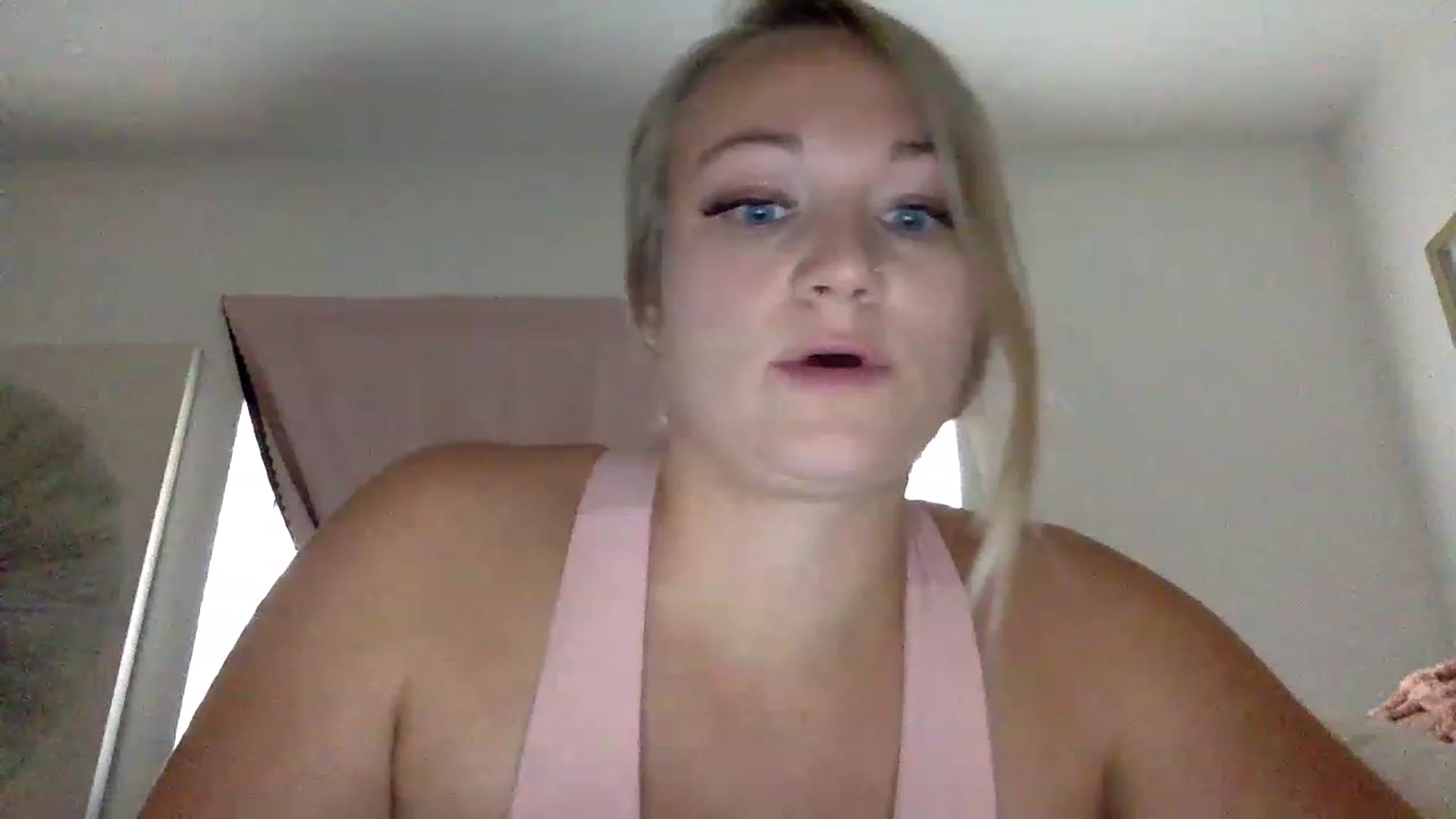 Gallery image thumbnail from Barbiedoll_22's myfreecams stream on, 05/13/2023, 19:44 image 3 of 20