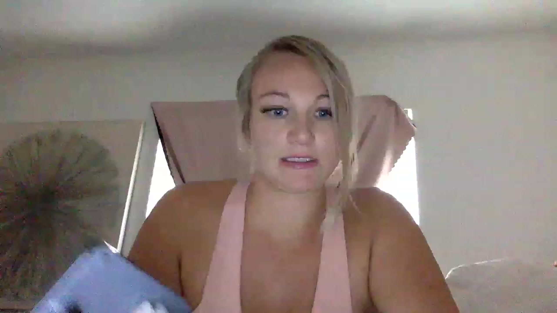 Gallery image thumbnail from Barbiedoll_22's myfreecams stream on, 05/13/2023, 19:44 image 10 of 20
