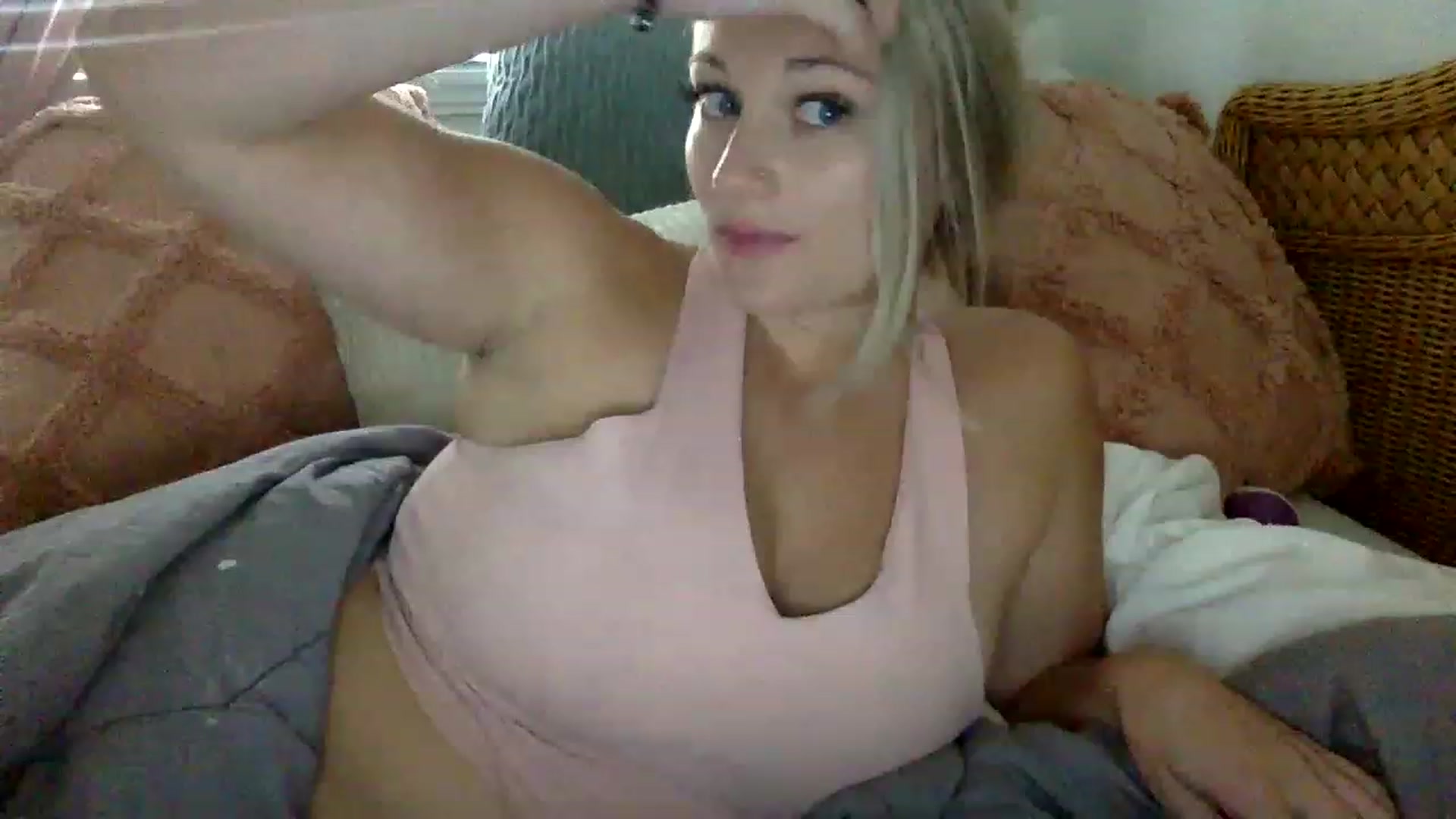Gallery image thumbnail from Barbiedoll_22's myfreecams stream on, 05/13/2023, 19:44 image 20 of 20