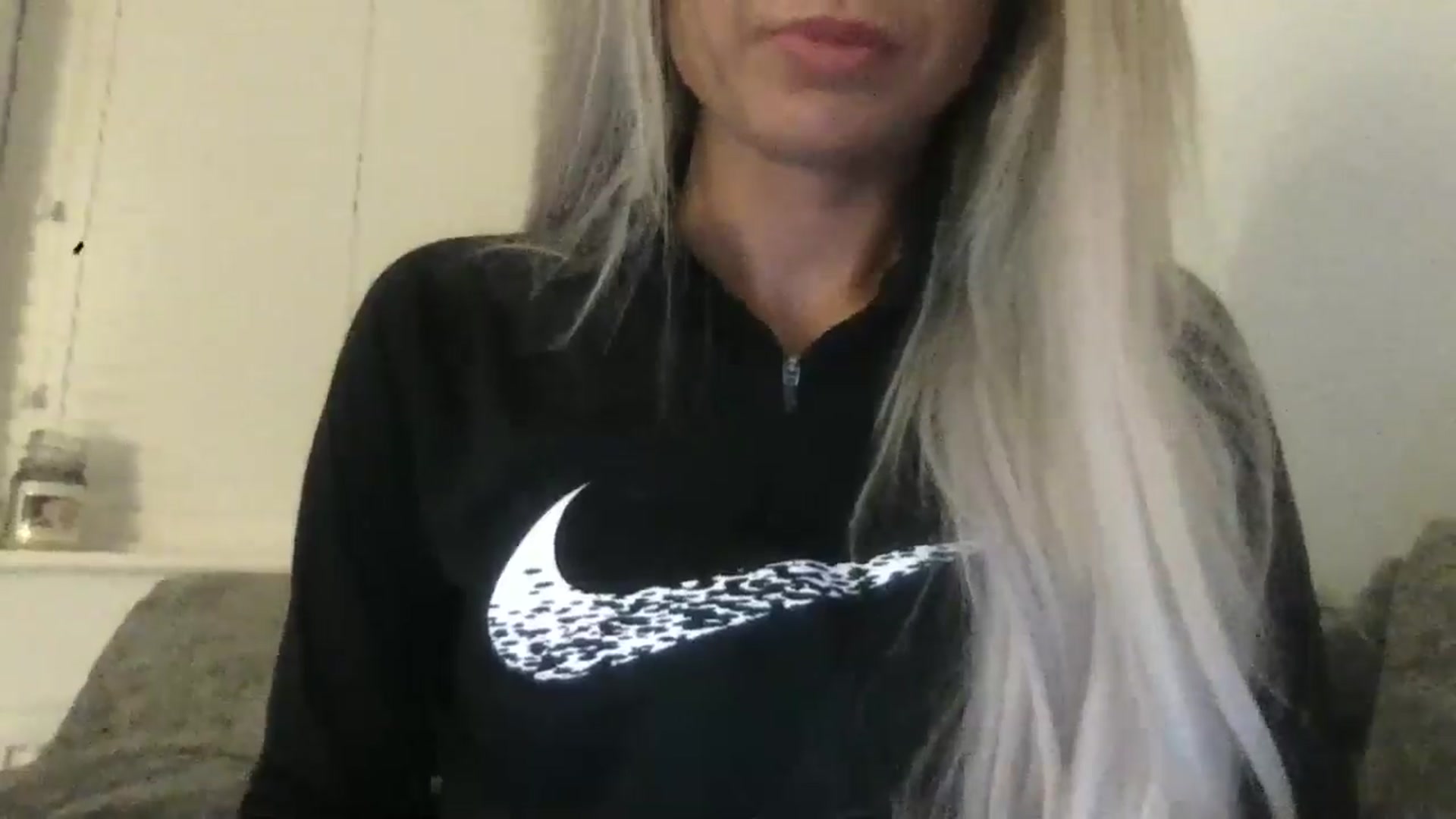 Gallery image thumbnail from Barbxie's myfreecams stream on, 04/16/2026, 22:43 image 5 of 20
