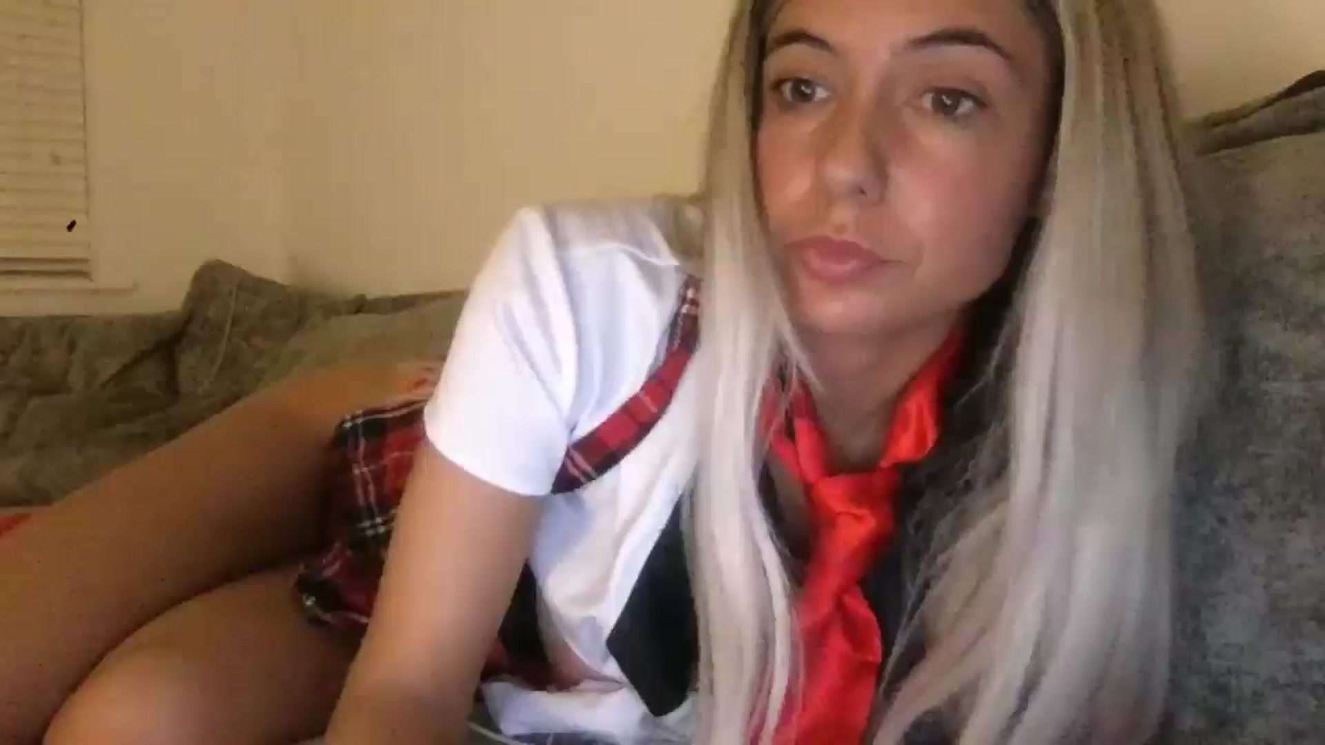 Gallery image thumbnail from Barbxie's myfreecams stream on, 04/19/2026, 24:21 image 12 of 20