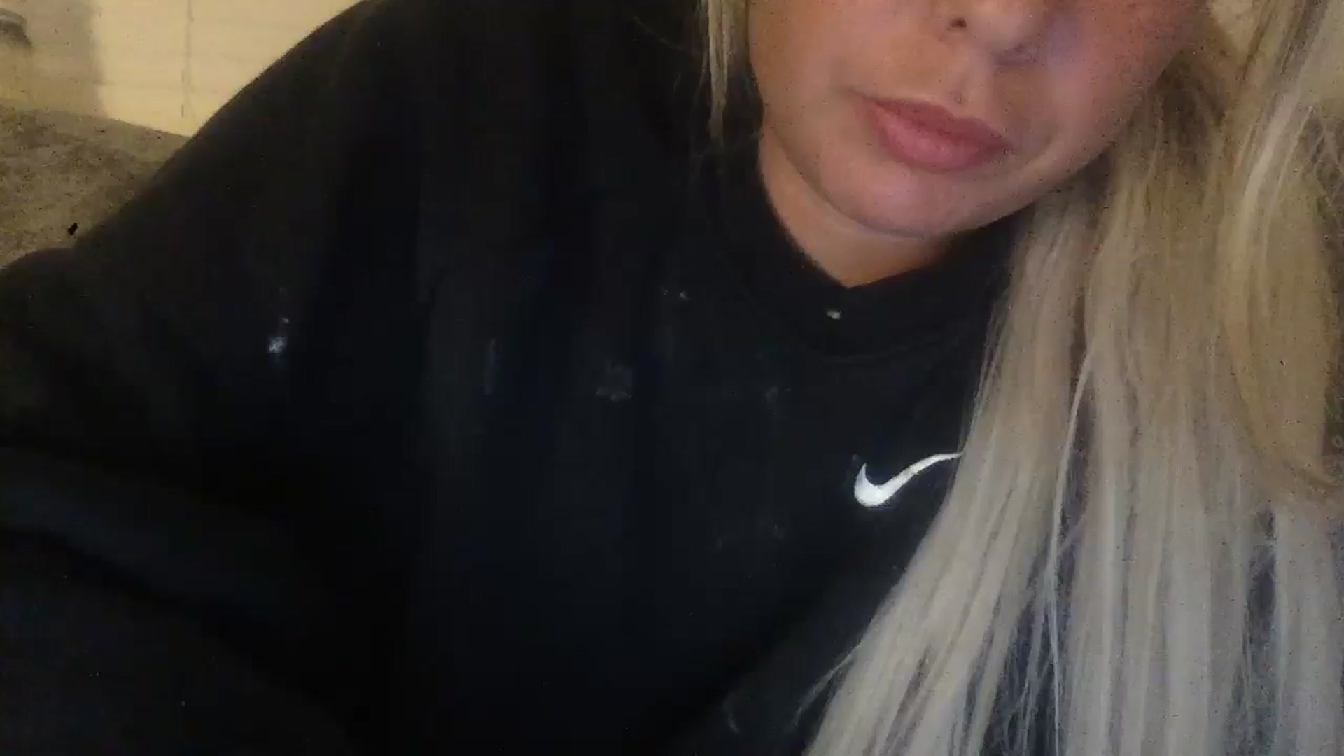 Gallery image thumbnail from Barbxie's myfreecams stream on, 05/08/2026, 23:47 image 1 of 20
