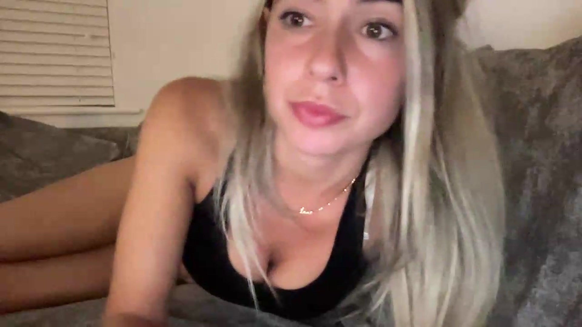 Gallery image thumbnail from Barbxie's myfreecams stream on, 07/16/2026, 23:13 image 9 of 20