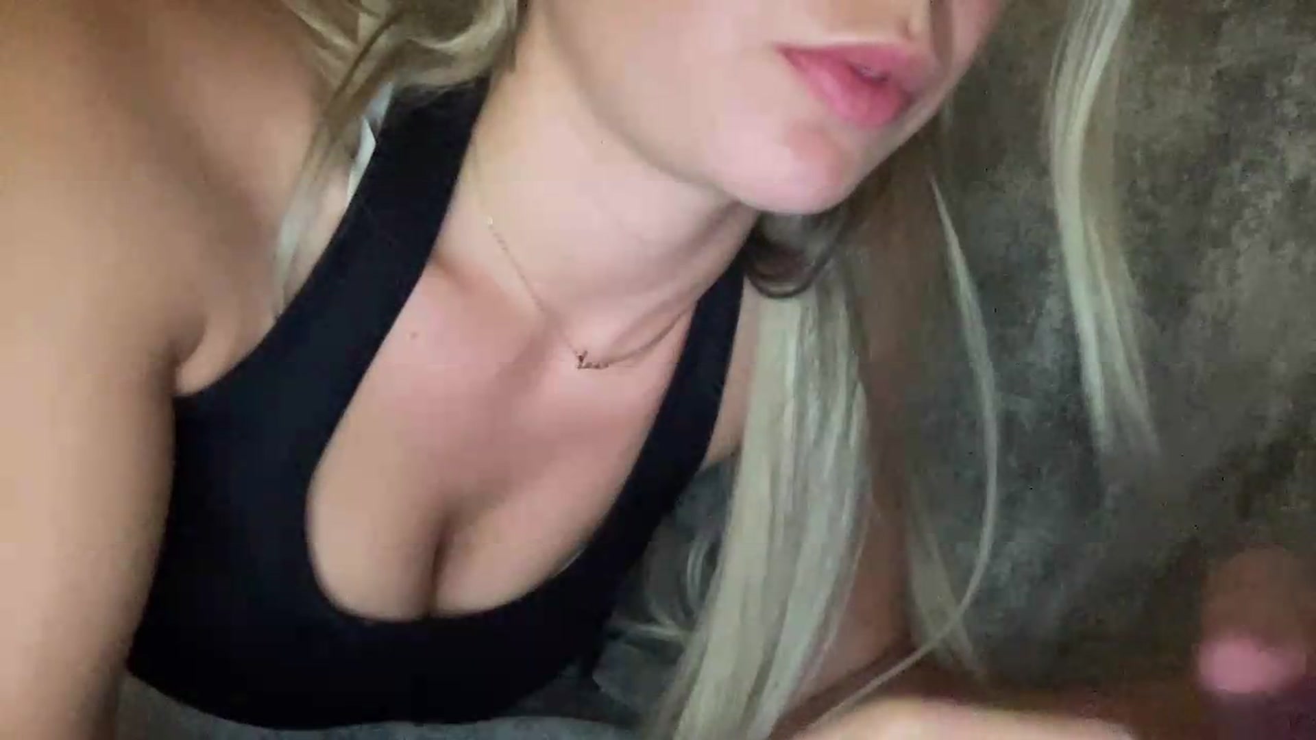 Gallery image thumbnail from Barbxie's myfreecams stream on, 07/16/2026, 23:13 image 4 of 20