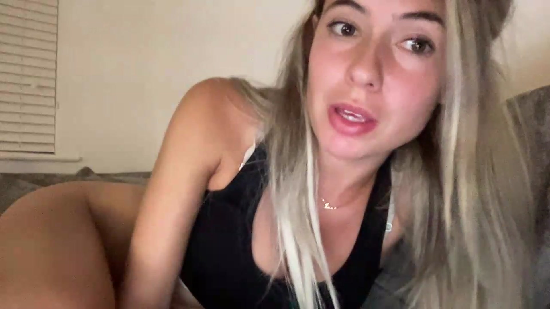 Gallery image thumbnail from Barbxie's myfreecams stream on, 07/16/2026, 23:13 image 13 of 20