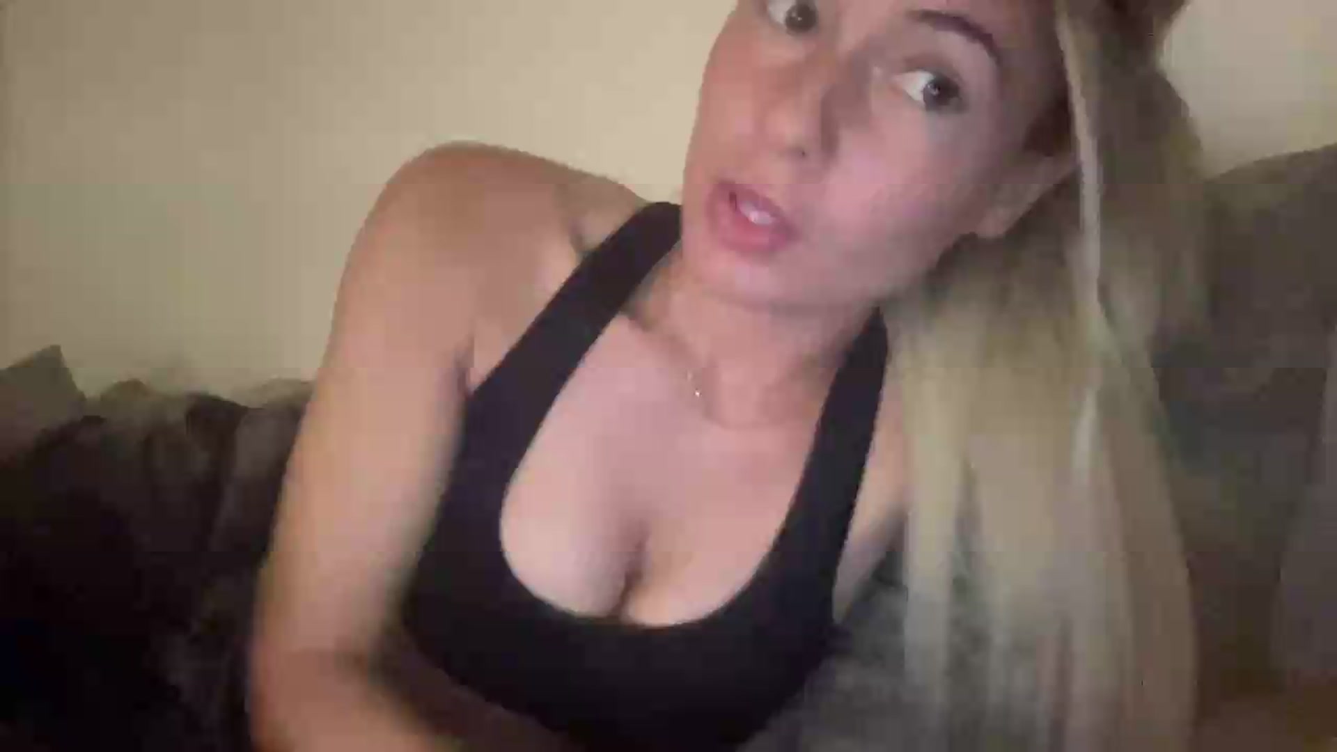 Gallery image thumbnail from Barbxie's myfreecams stream on, 08/30/2026, 21:44 image 1 of 20