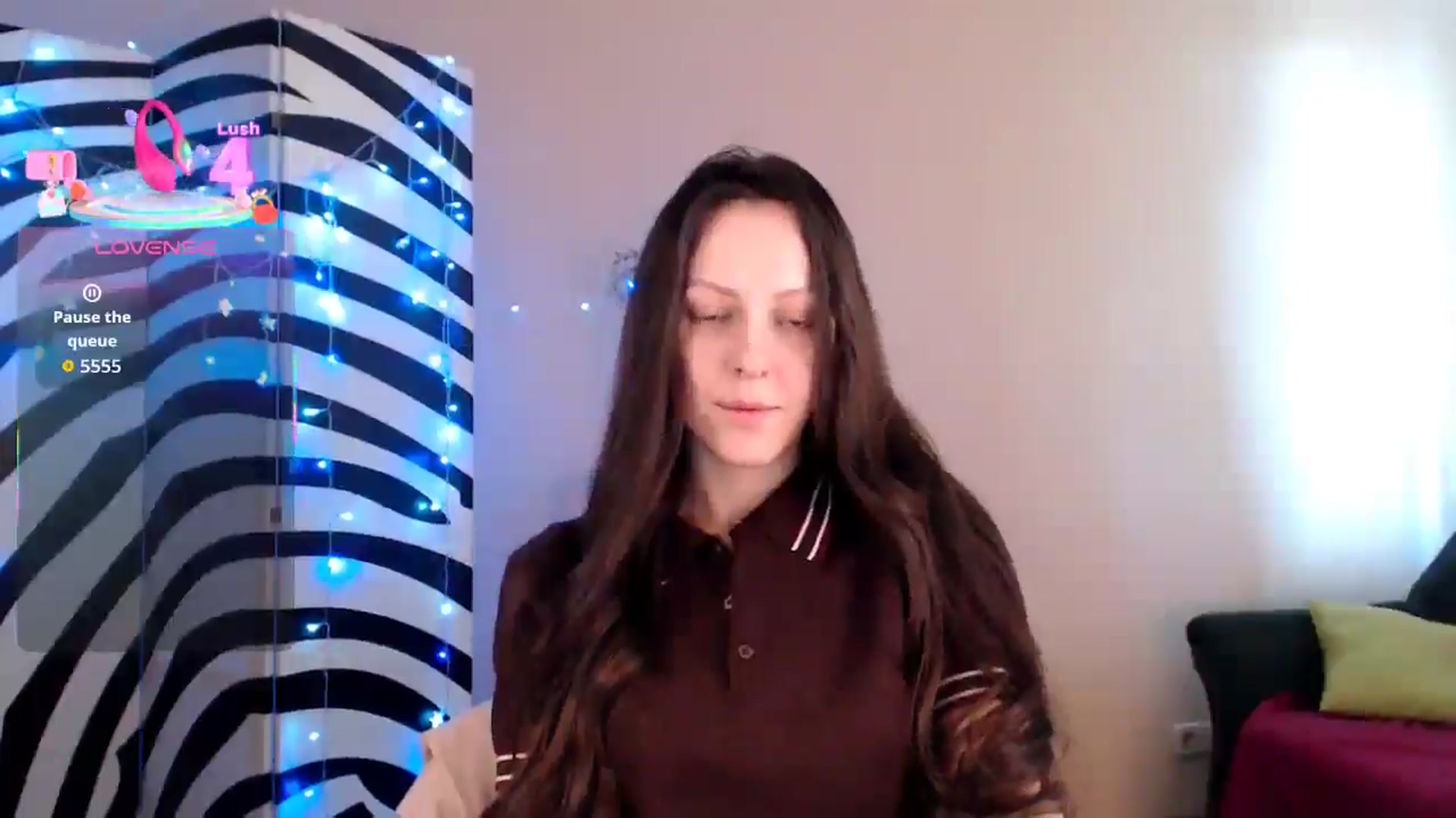Gallery image thumbnail from BareflySi's myfreecams stream on, 10/14/2025, 10:31 image 9 of 20