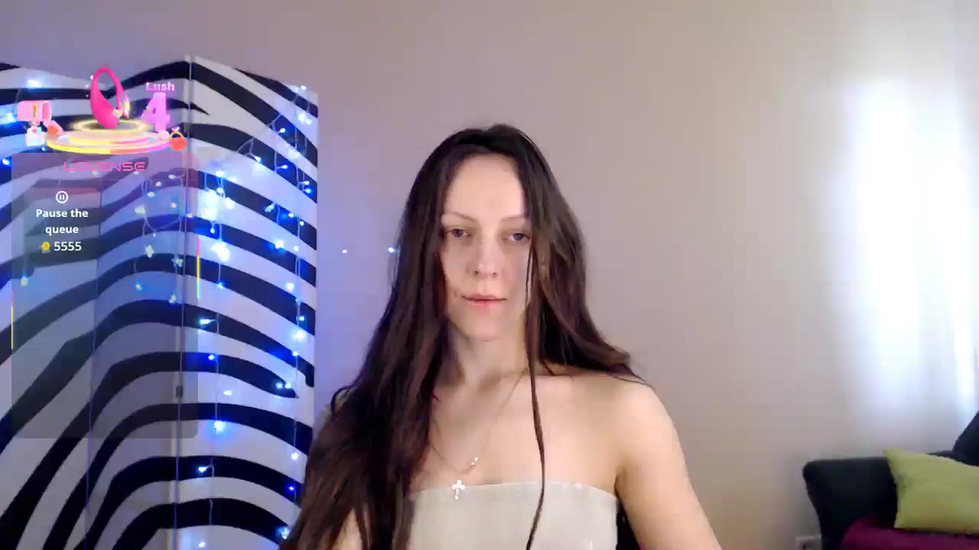 Gallery image thumbnail from BareflySi's myfreecams stream on, 10/14/2025, 10:31 image 15 of 20
