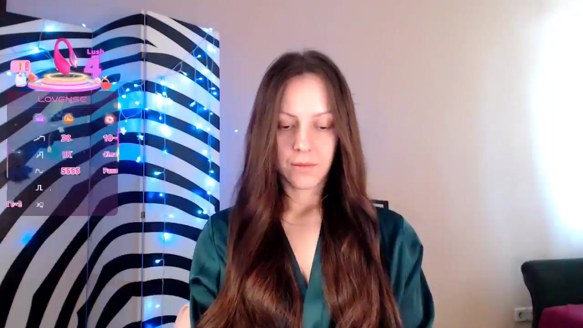 Gallery image thumbnail from BareflySi's myfreecams stream on, 10/18/2025, 10:46 image 2 of 20