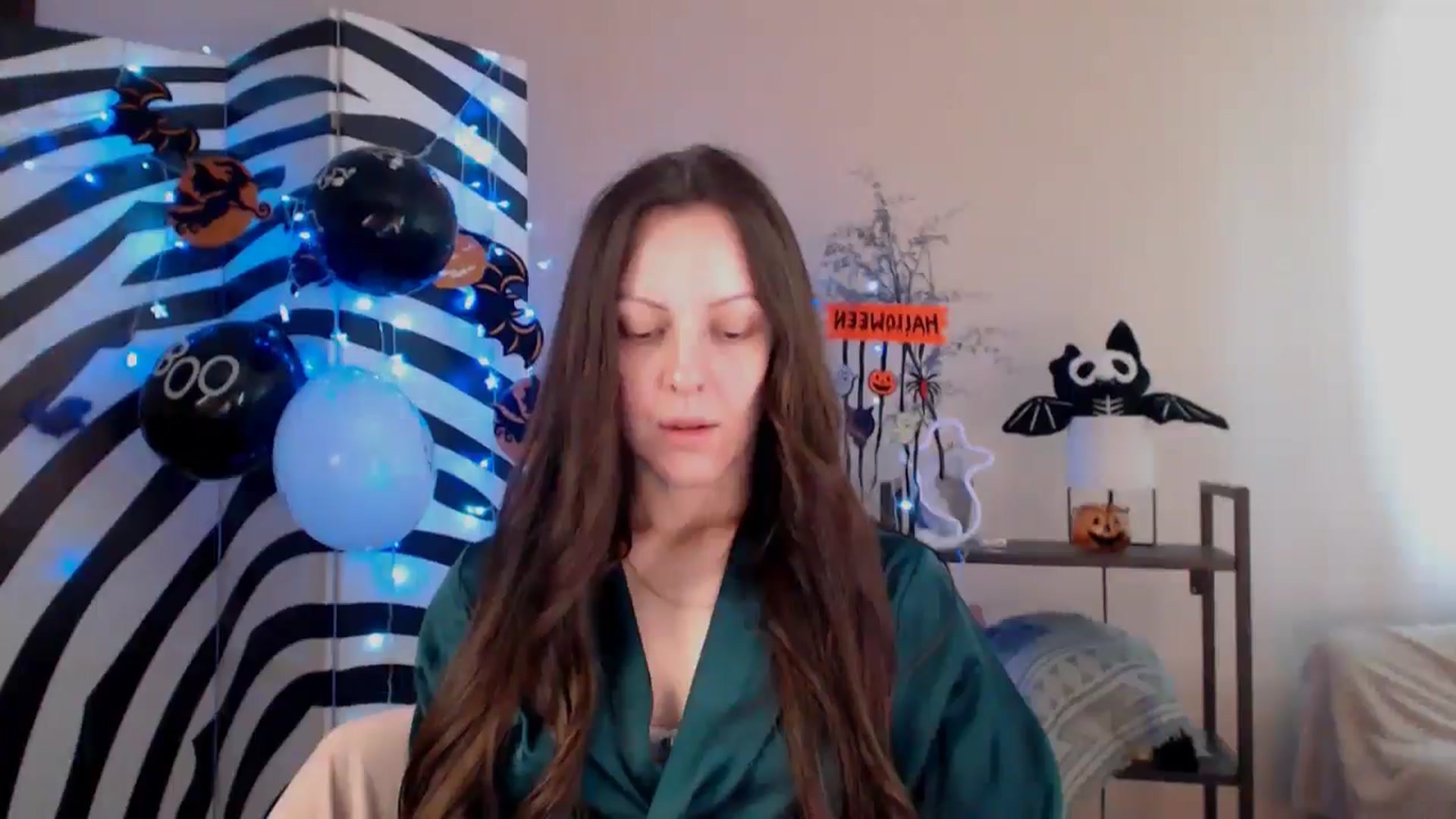 Gallery image thumbnail from BareflySi's myfreecams stream on, 10/30/2025, 10:58 image 16 of 20