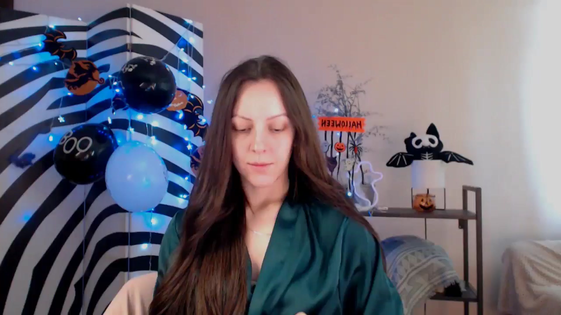 Gallery image thumbnail from BareflySi's myfreecams stream on, 10/30/2025, 10:58 image 14 of 20