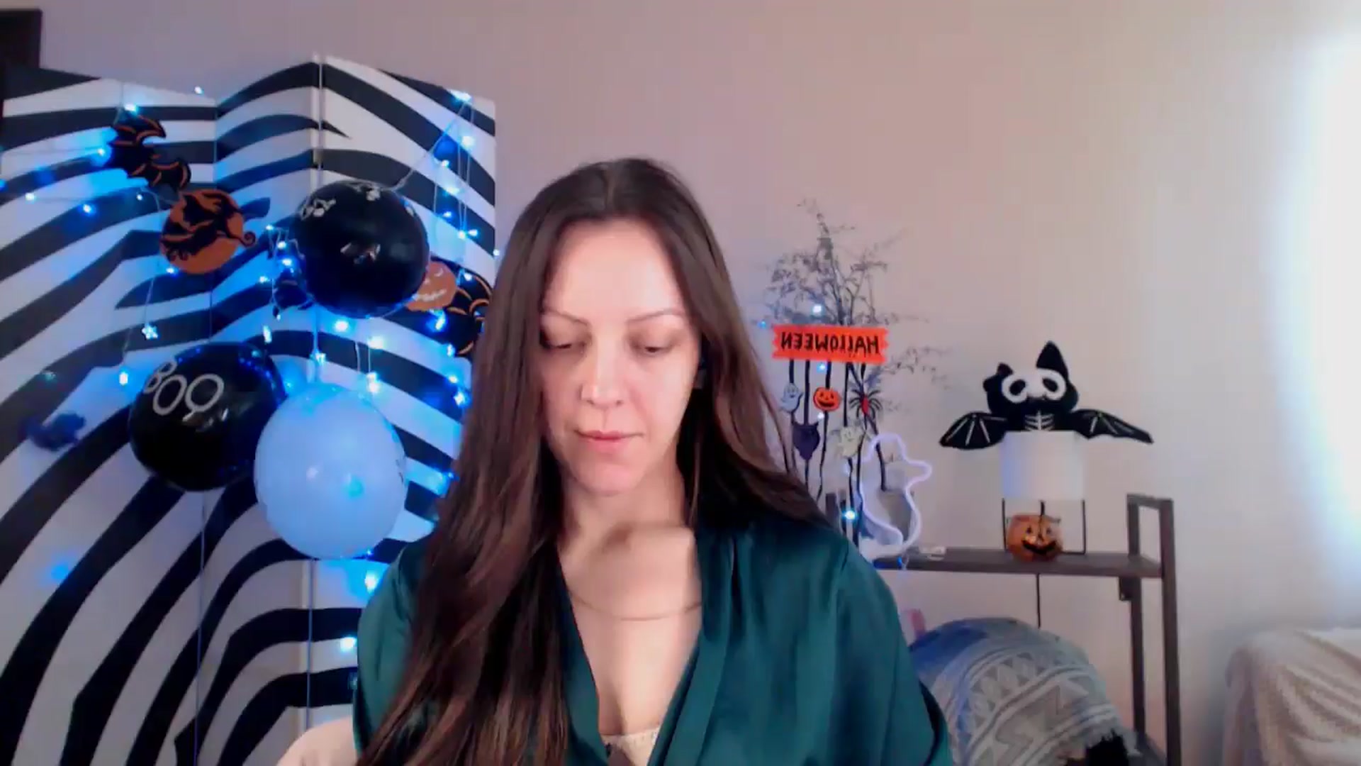 Gallery image thumbnail from BareflySi's myfreecams stream on, 10/30/2025, 10:58 image 6 of 20