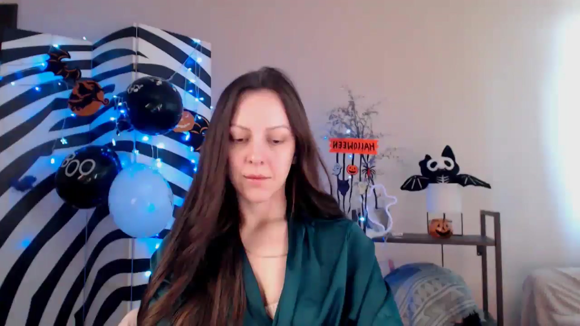 Gallery image thumbnail from BareflySi's myfreecams stream on, 10/30/2025, 10:58 image 4 of 20