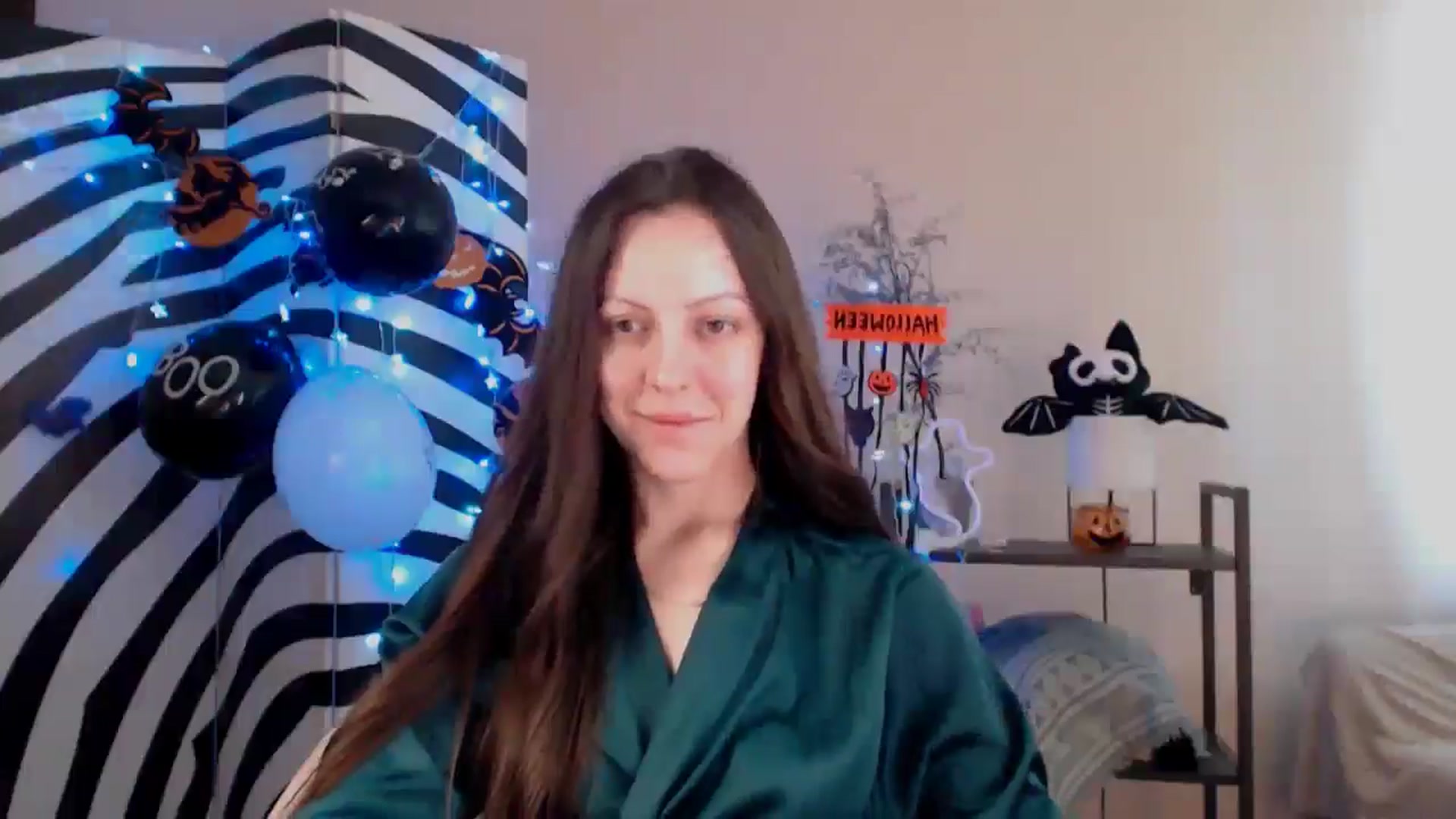 Gallery image thumbnail from BareflySi's myfreecams stream on, 10/30/2025, 10:58 image 17 of 20