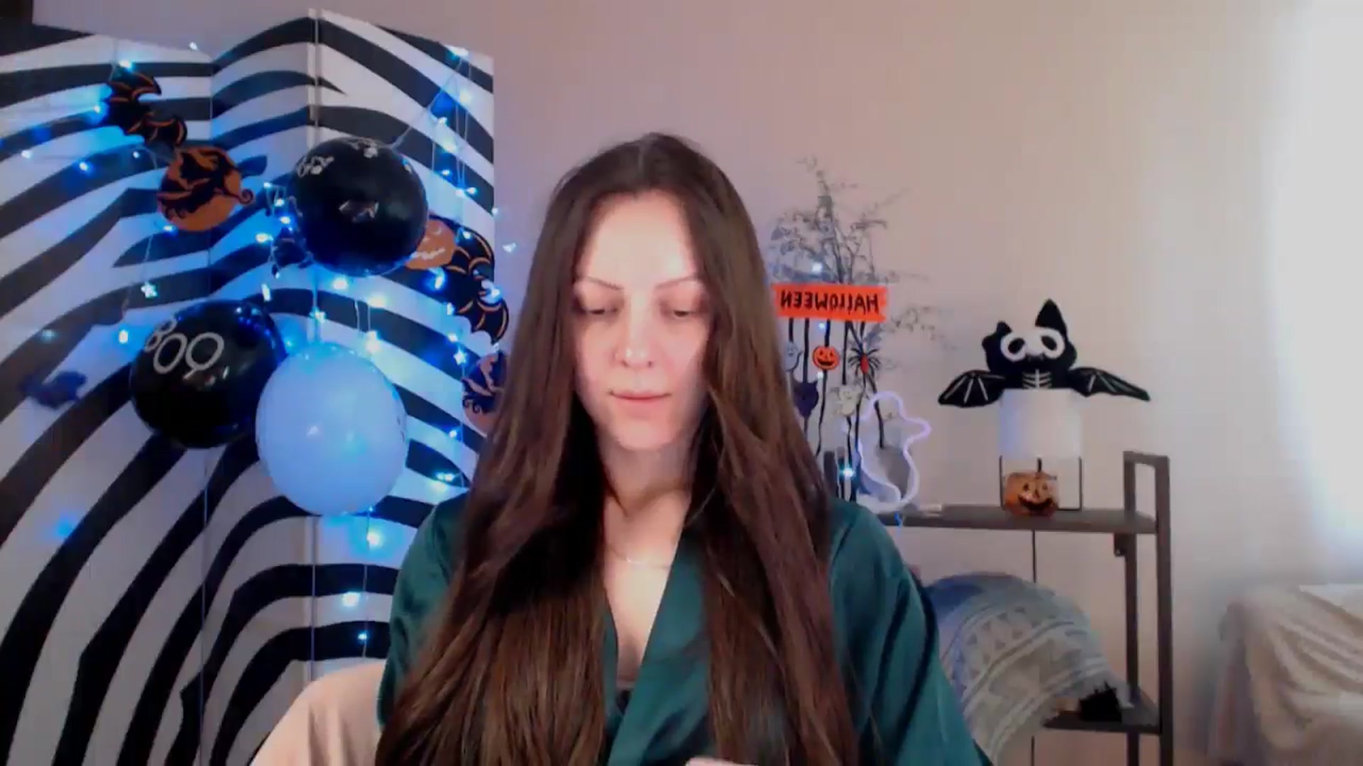 Gallery image thumbnail from BareflySi's myfreecams stream on, 10/30/2025, 10:58 image 15 of 20