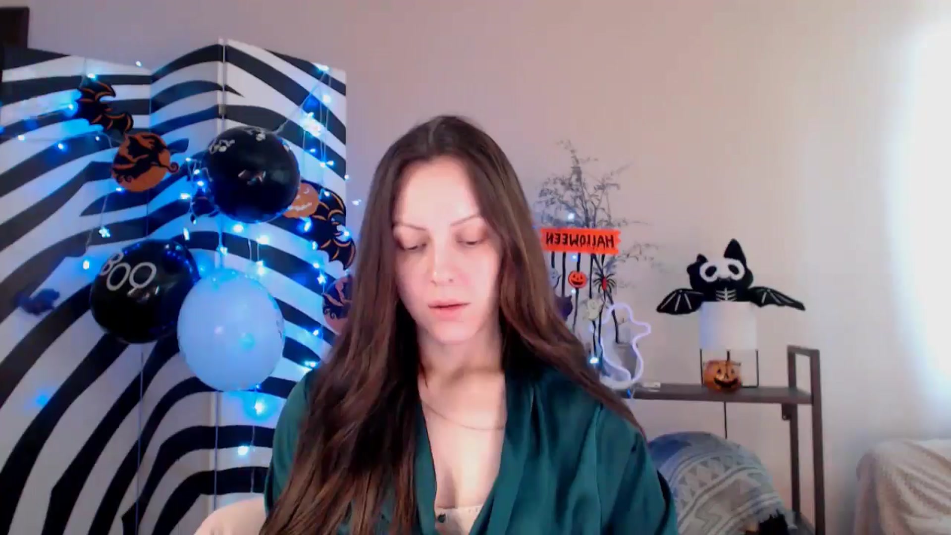 Gallery image thumbnail from BareflySi's myfreecams stream on, 10/30/2025, 10:58 image 12 of 20