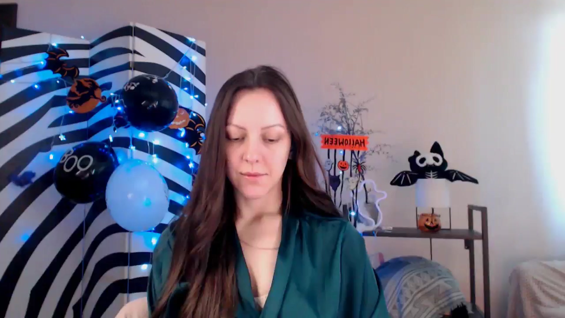 Gallery image thumbnail from BareflySi's myfreecams stream on, 10/30/2025, 10:58 image 1 of 20