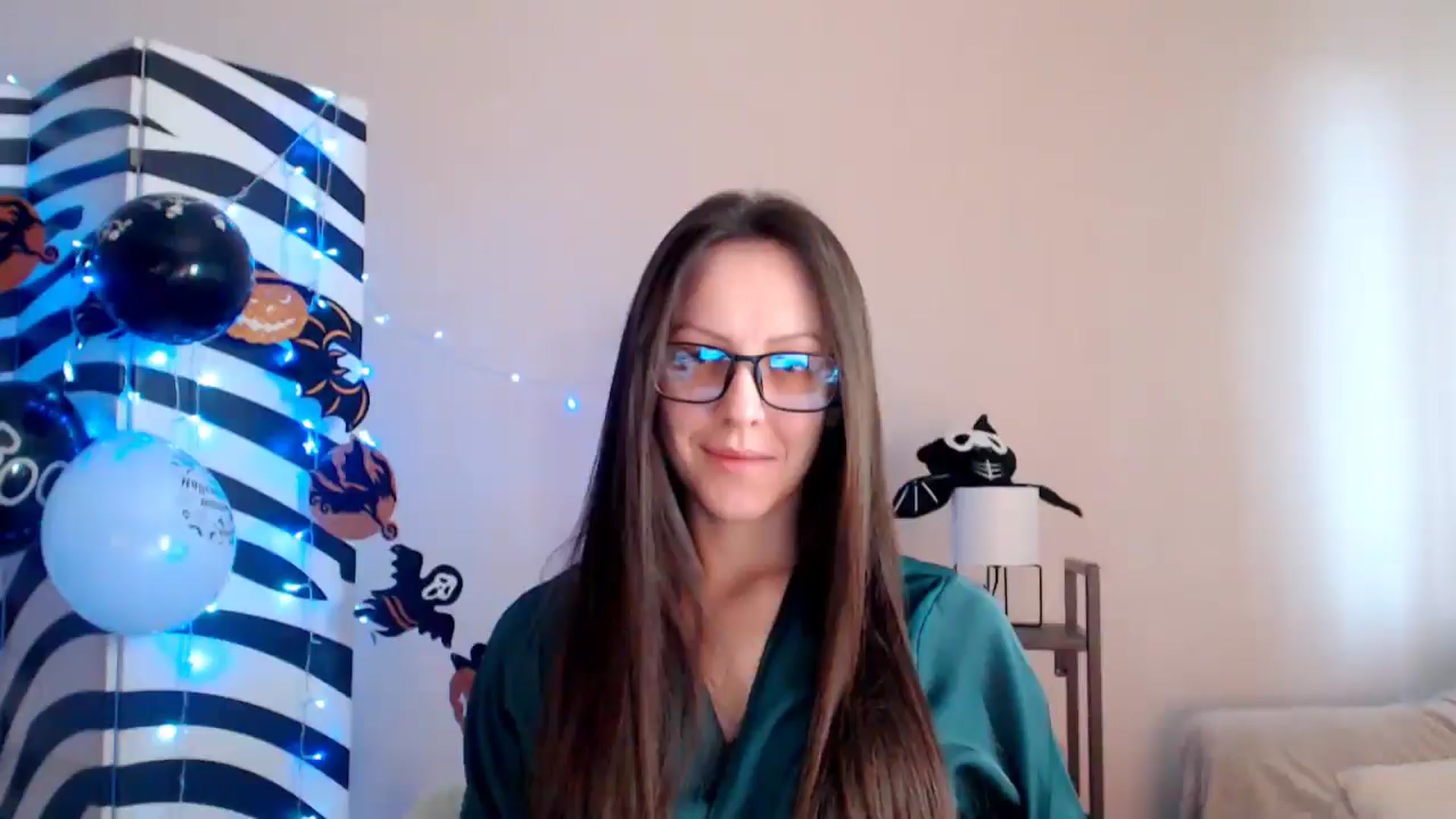 Gallery image thumbnail from BareflySi's myfreecams stream on, 11/05/2025, 10:10 image 1 of 20
