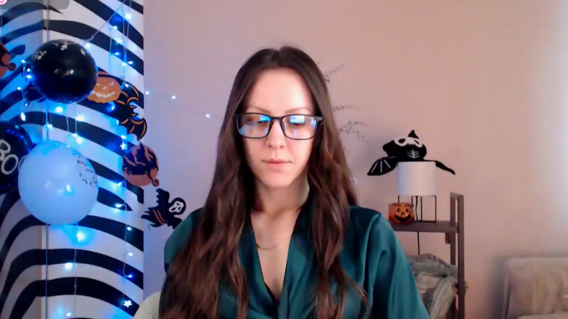 Gallery image thumbnail from BareflySi's myfreecams stream on, 11/06/2025, 11:08 image 15 of 20