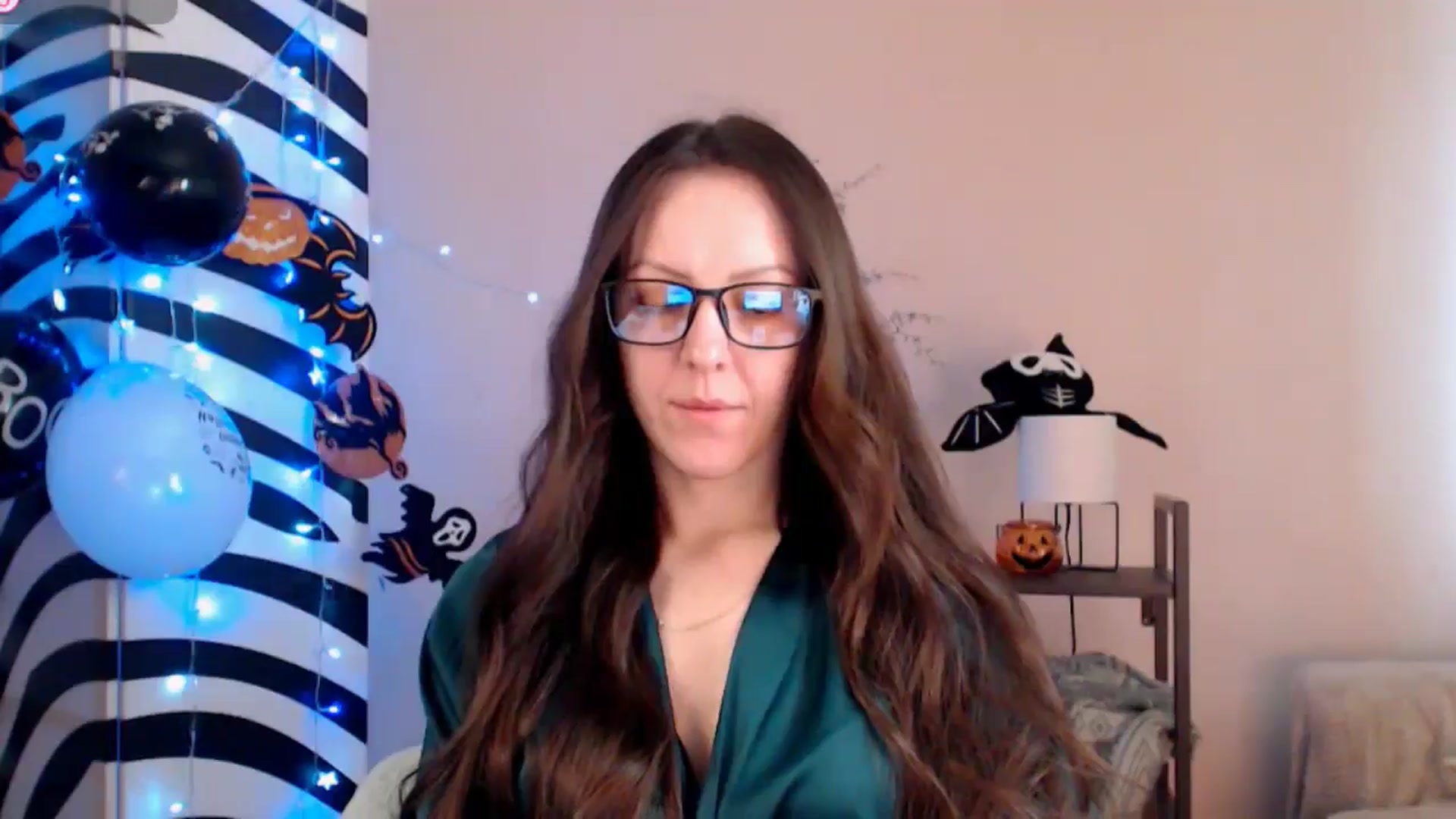 Gallery image thumbnail from BareflySi's myfreecams stream on, 11/06/2025, 11:35 image 2 of 20