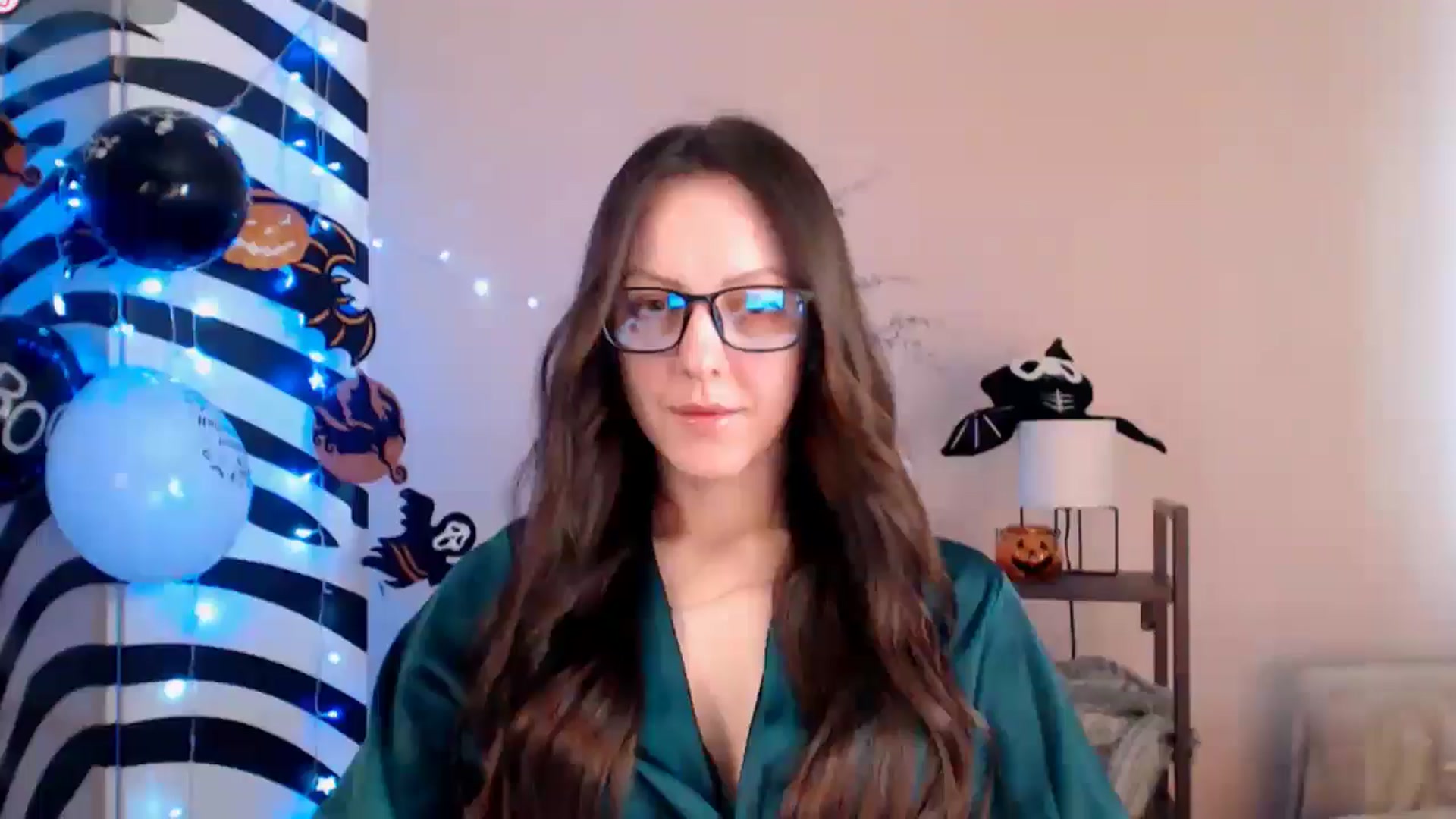Gallery image thumbnail from BareflySi's myfreecams stream on, 11/06/2025, 11:35 image 14 of 20