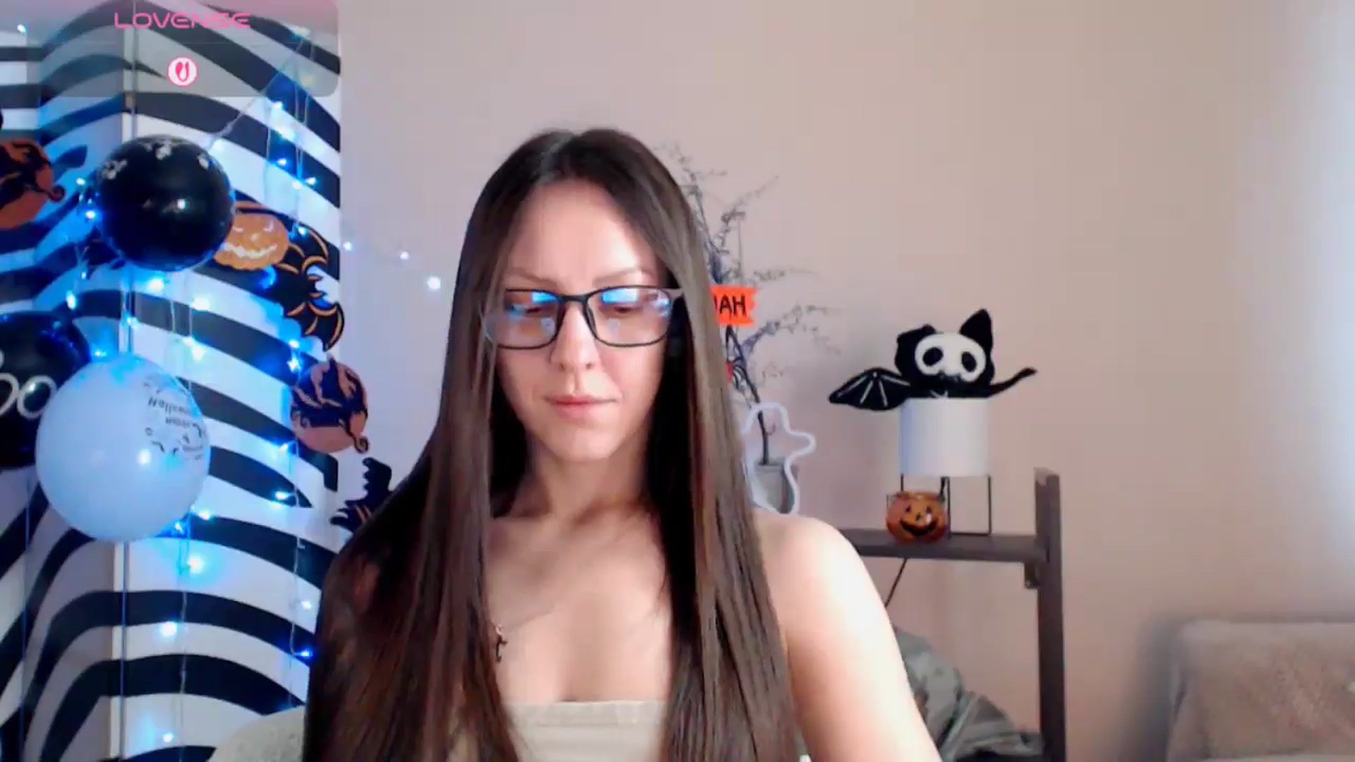 Gallery image thumbnail from BareflySi's myfreecams stream on, 11/07/2025, 10:37 image 15 of 20