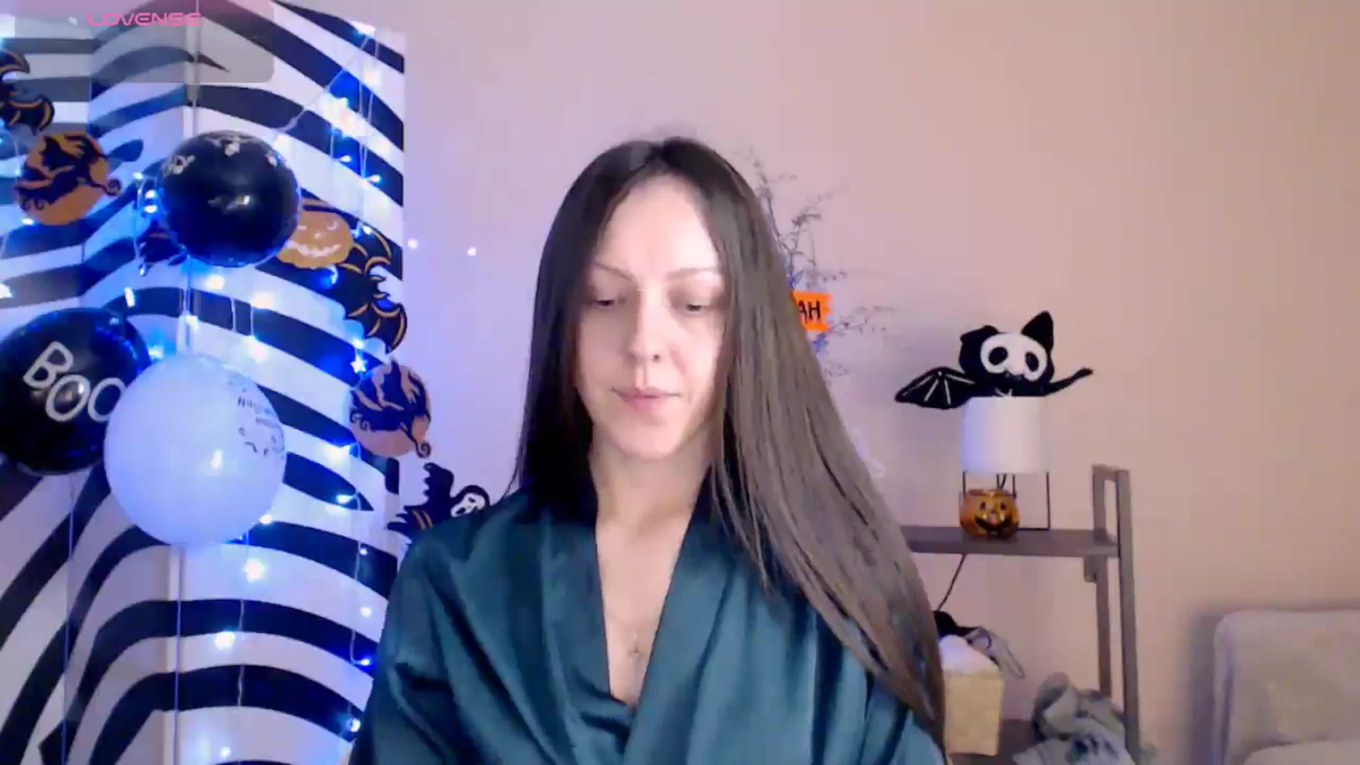 Gallery image thumbnail from BareflySi's myfreecams stream on, 11/09/2025, 17:32 image 5 of 20
