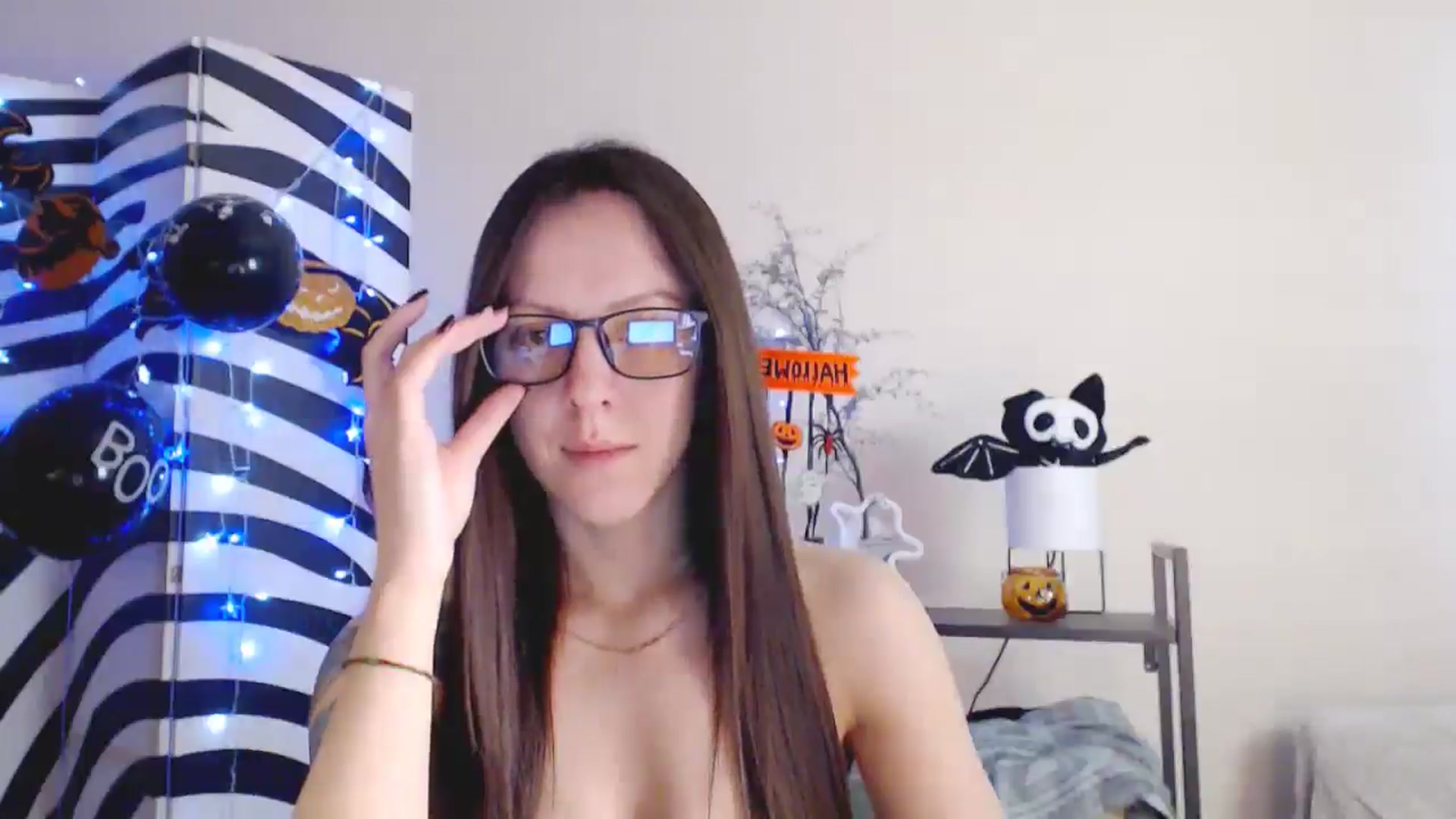 Gallery image thumbnail from BareflySi's myfreecams stream on, 11/11/2025, 11:15 image 15 of 20