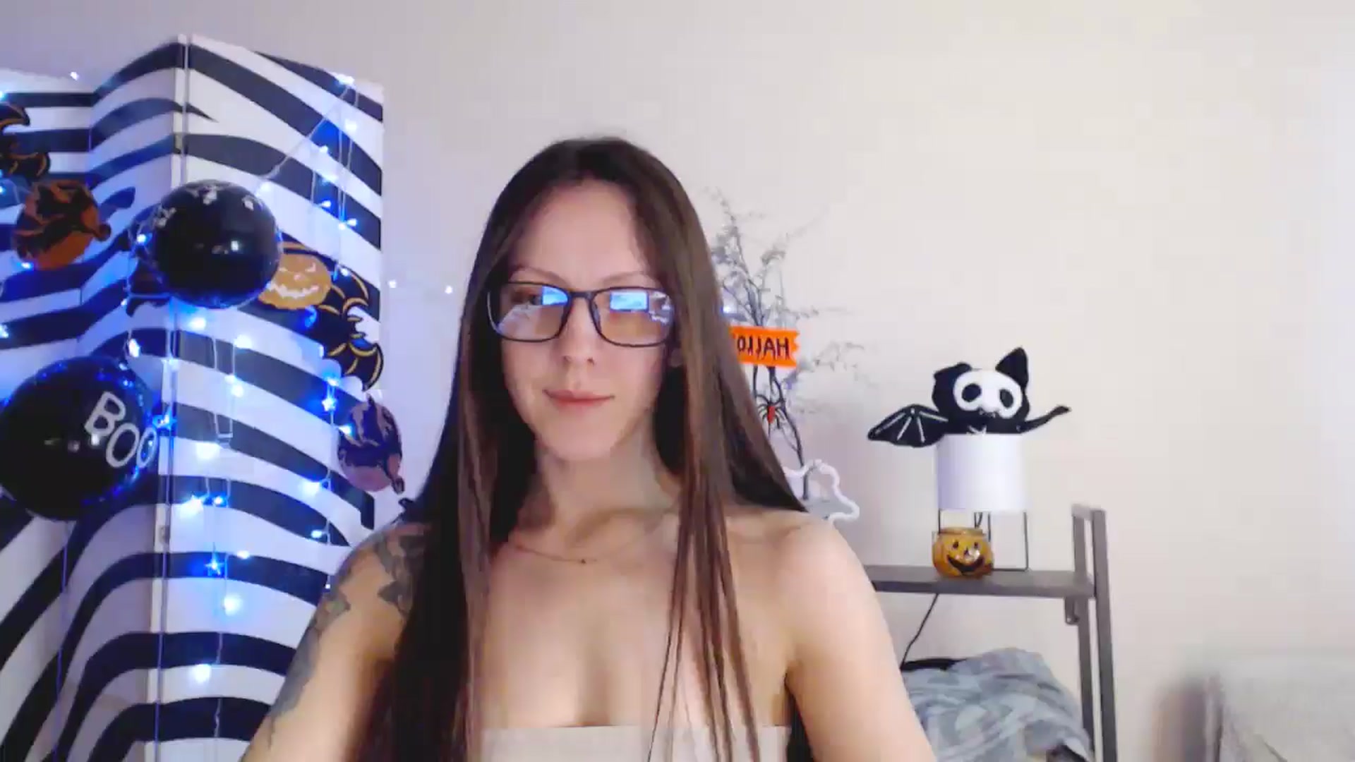 Gallery image thumbnail from BareflySi's myfreecams stream on, 11/11/2025, 11:15 image 14 of 20