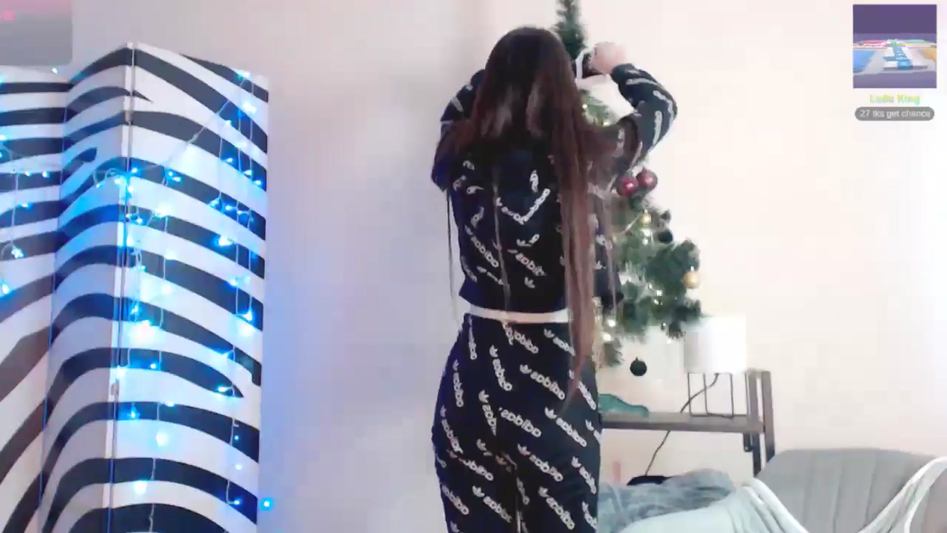 Gallery image thumbnail from BareflySi's myfreecams stream on, 11/11/2025, 13:12 image 3 of 20