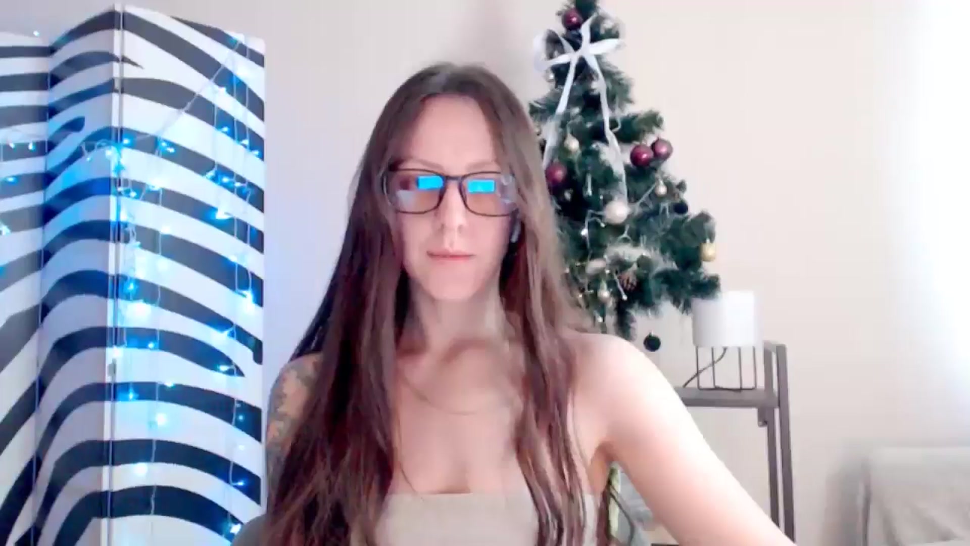 Gallery image thumbnail from BareflySi's myfreecams stream on, 11/14/2025, 11:29 image 2 of 20