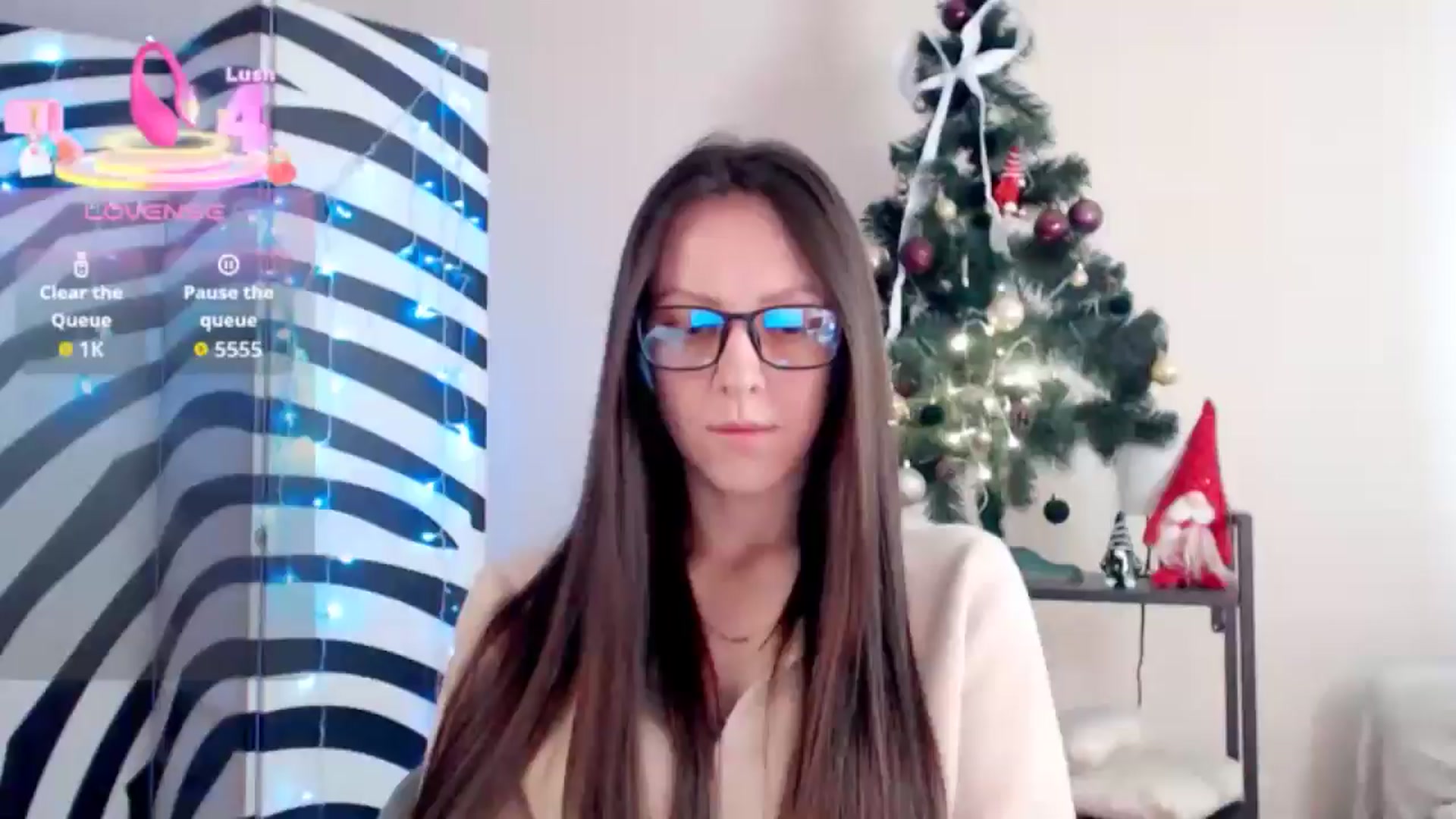 Gallery image thumbnail from BareflySi's myfreecams stream on, 11/17/2025, 11:40 image 1 of 20
