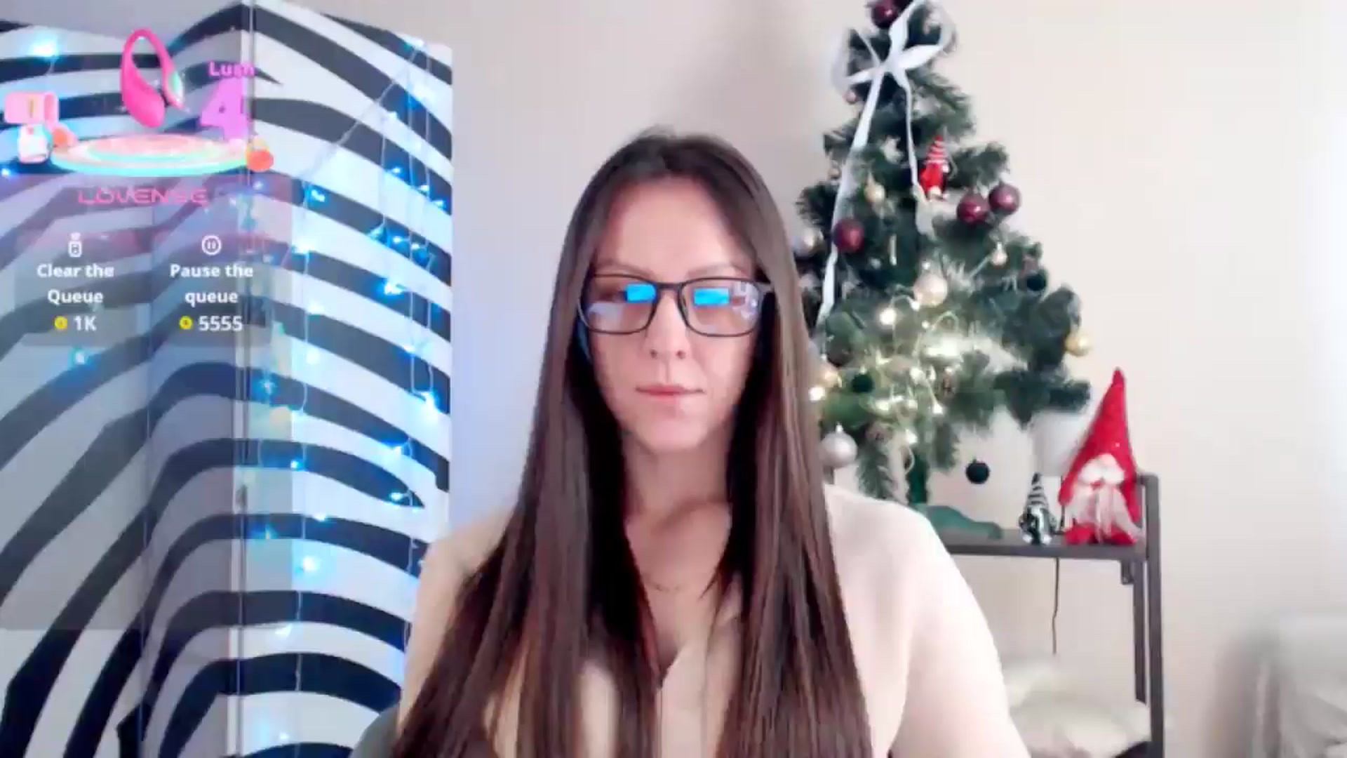 Gallery image thumbnail from BareflySi's myfreecams stream on, 11/17/2025, 11:40 image 3 of 20