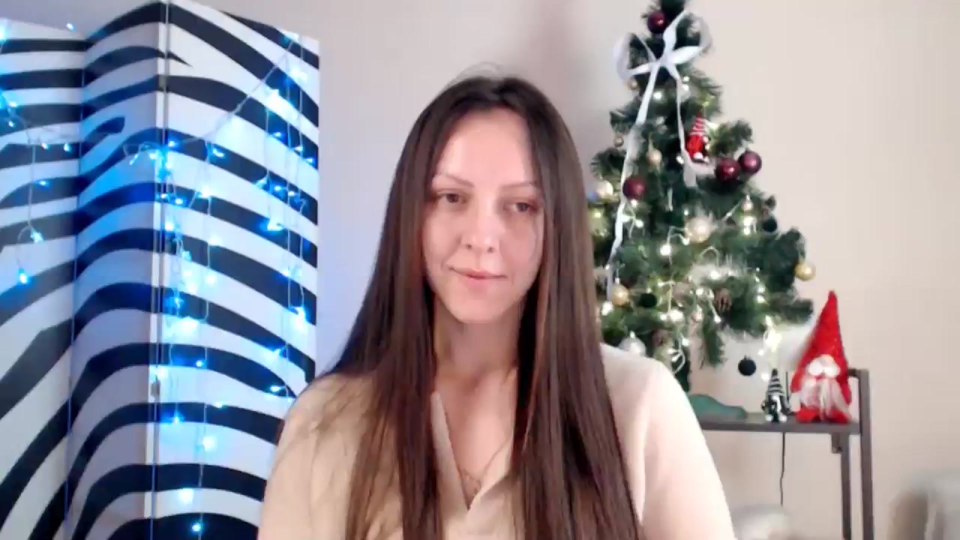 Gallery image thumbnail from BareflySi's myfreecams stream on, 11/17/2025, 15:30 image 5 of 20