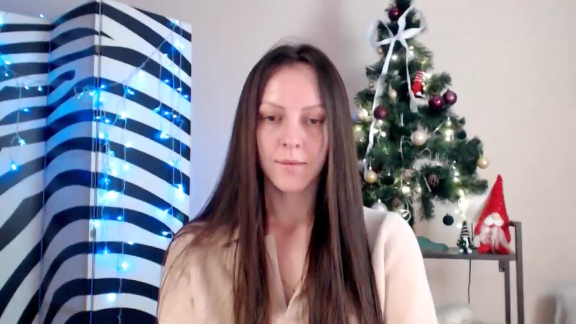 Gallery image thumbnail from BareflySi's myfreecams stream on, 11/17/2025, 15:30 image 2 of 20