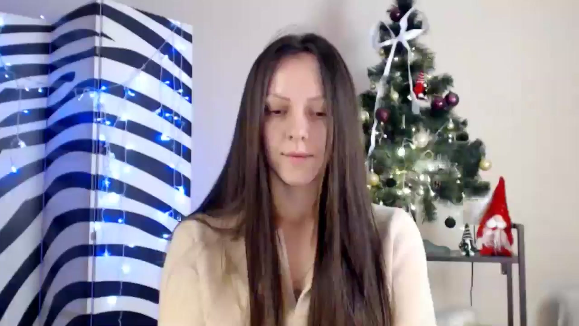 Gallery image thumbnail from BareflySi's myfreecams stream on, 11/17/2025, 15:30 image 16 of 20